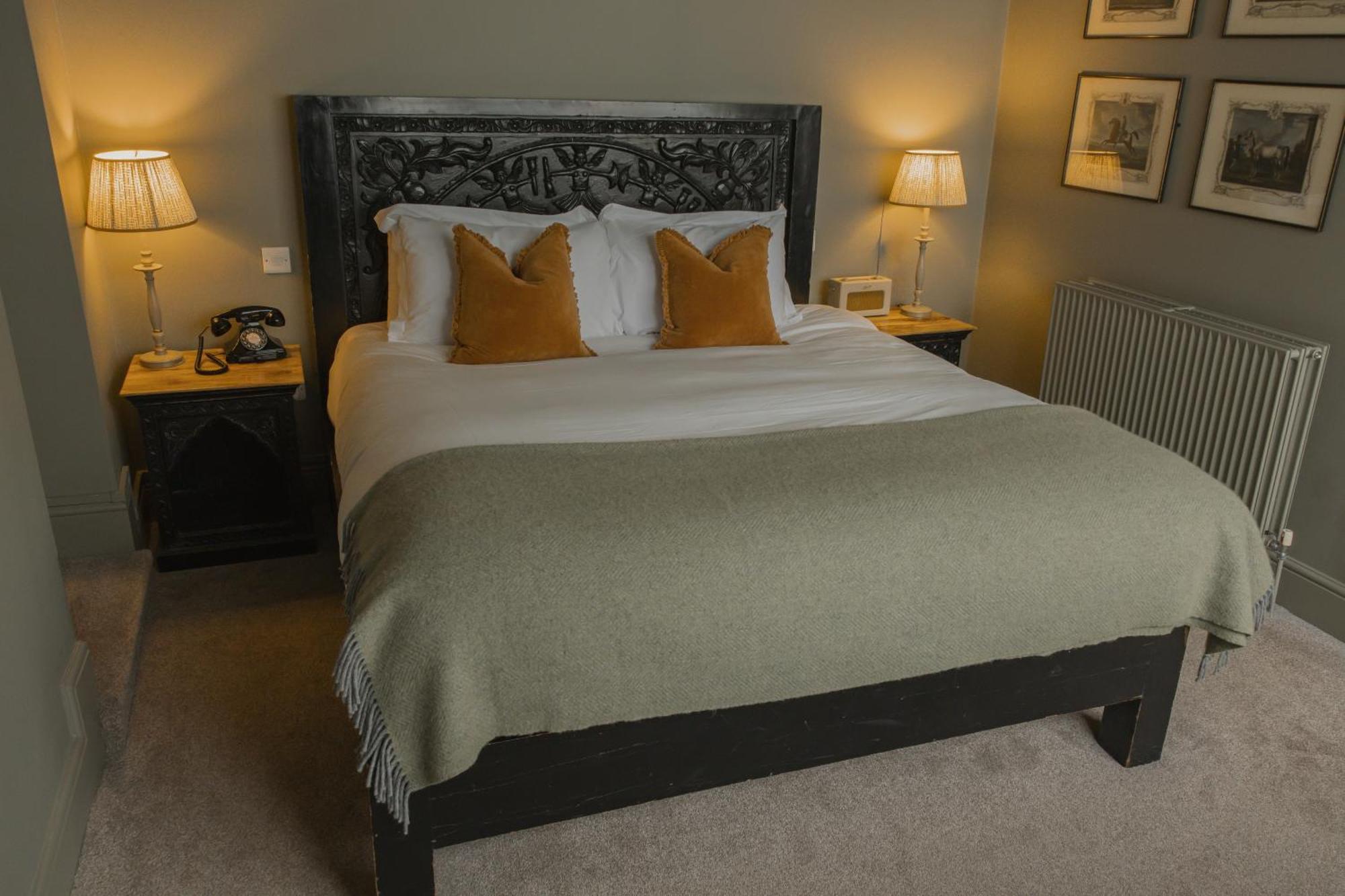 Medium Room