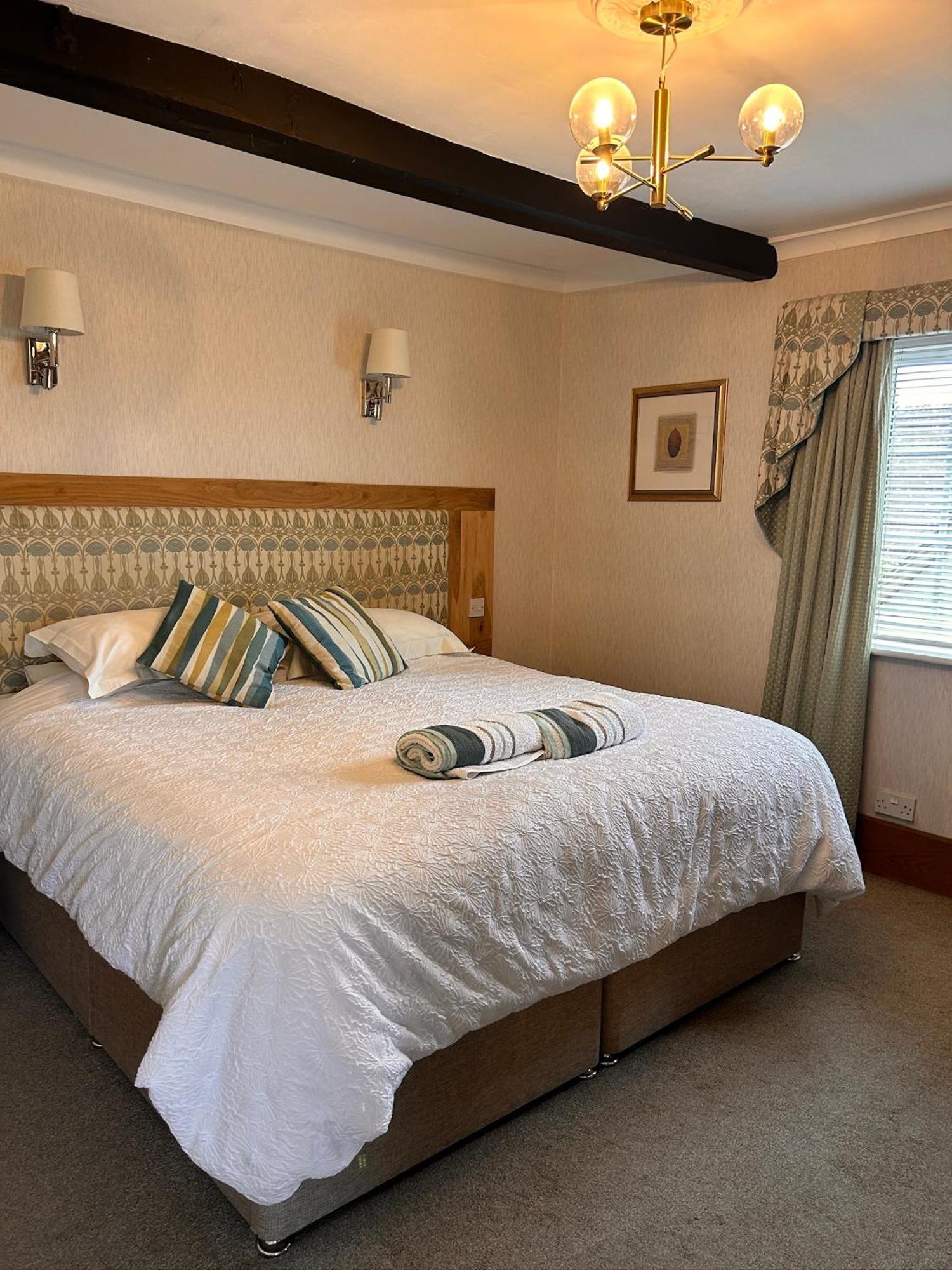 Deluxe Double or Twin Room