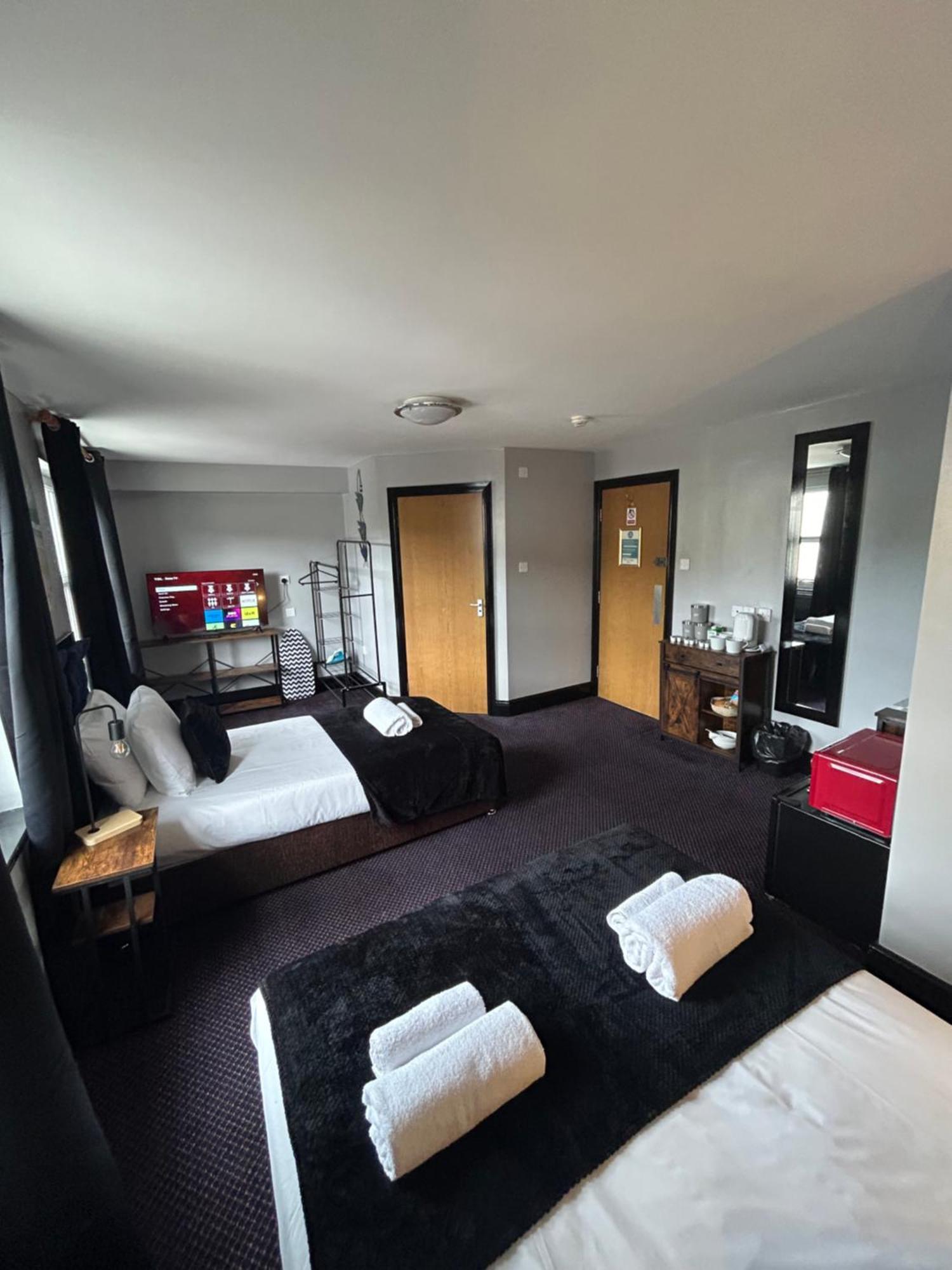 Deluxe Family Room