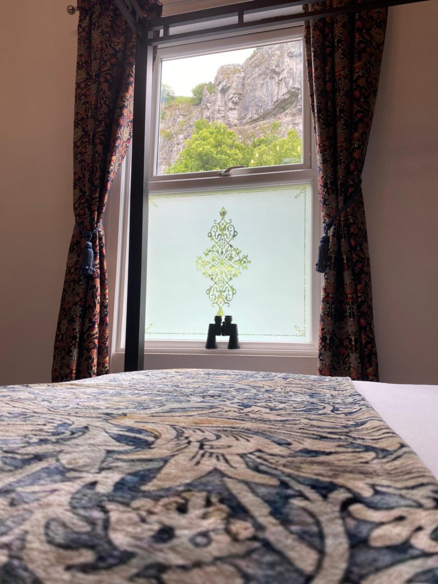 Four Poster King Room
