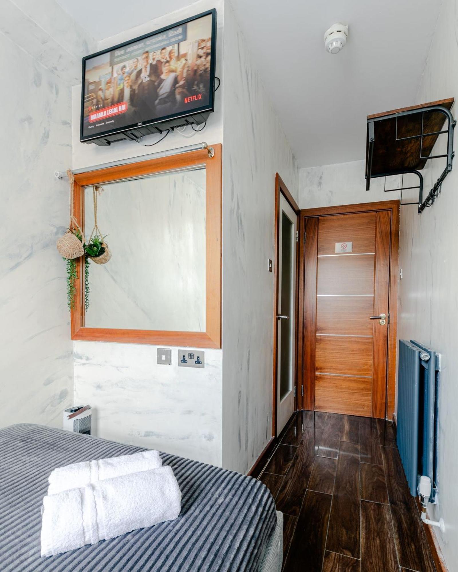 Budget Double Room,1603076728:JPEG