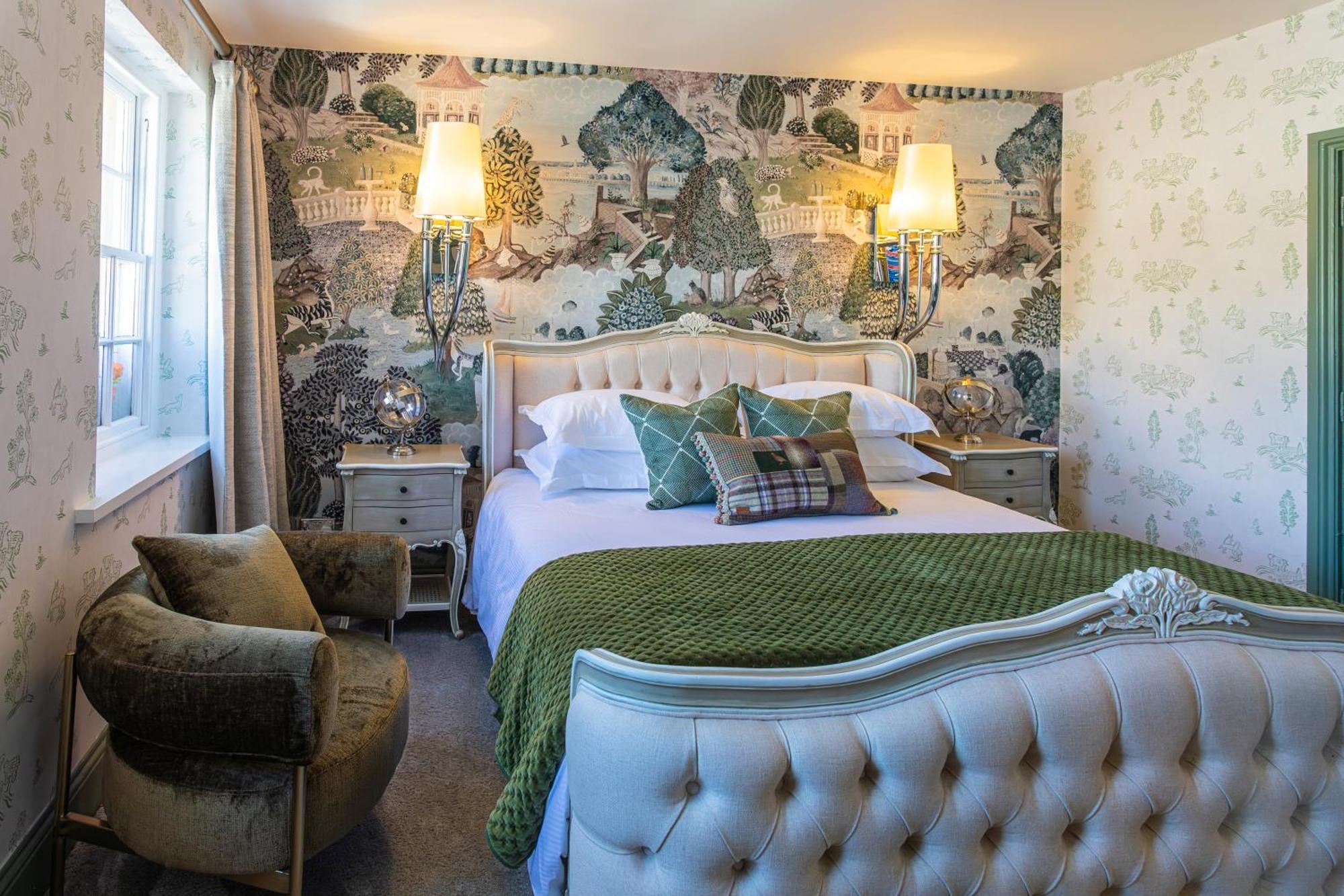 Superior King Room