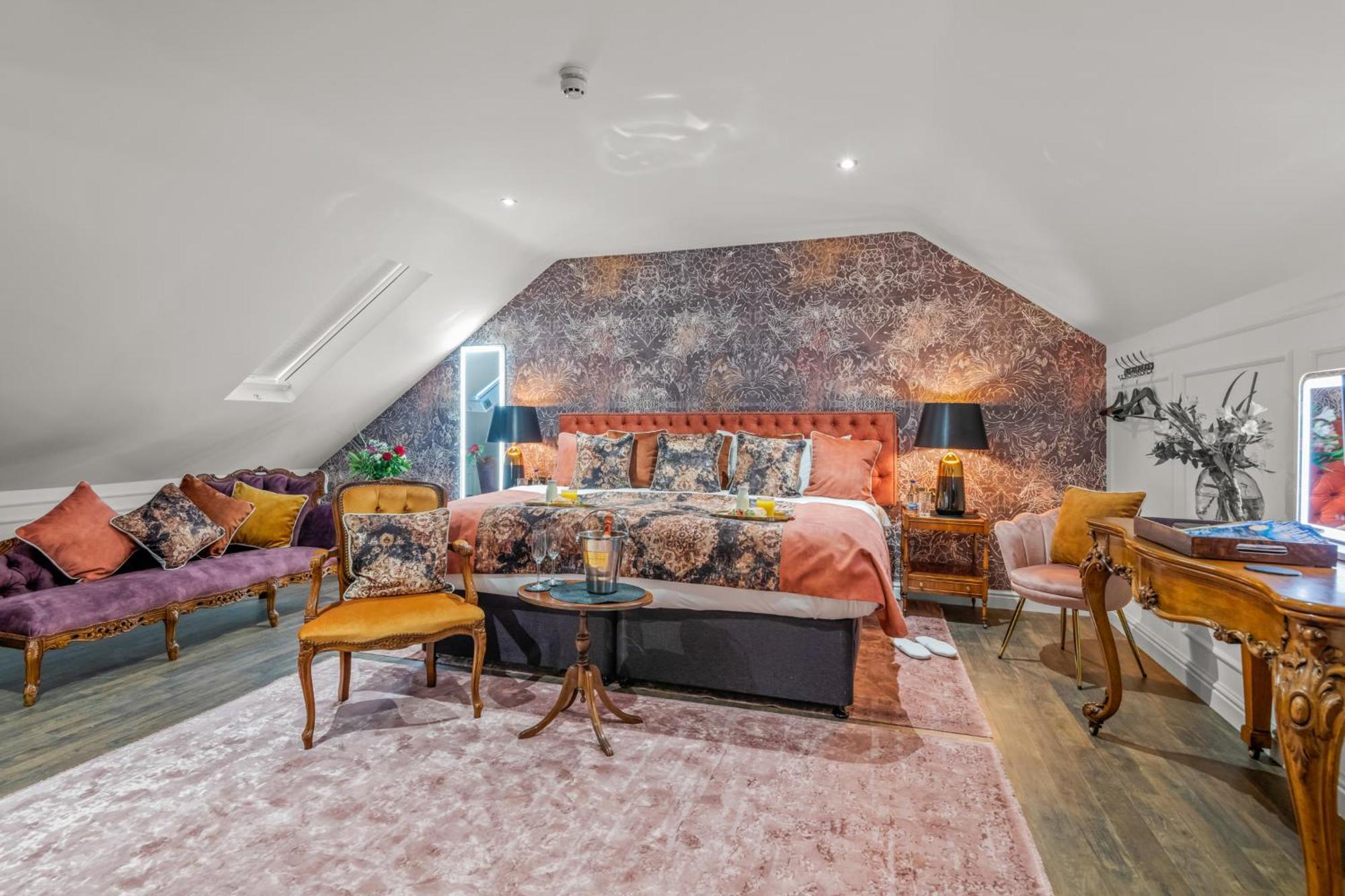 Superior Deluxe Double or Twin Room