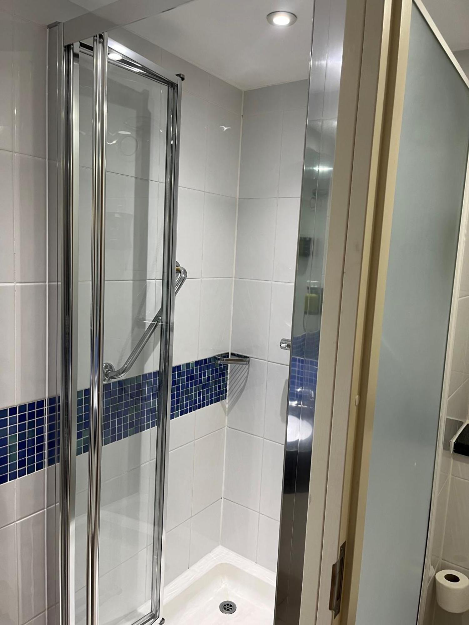 Standard Room with Free Hot Breakfast