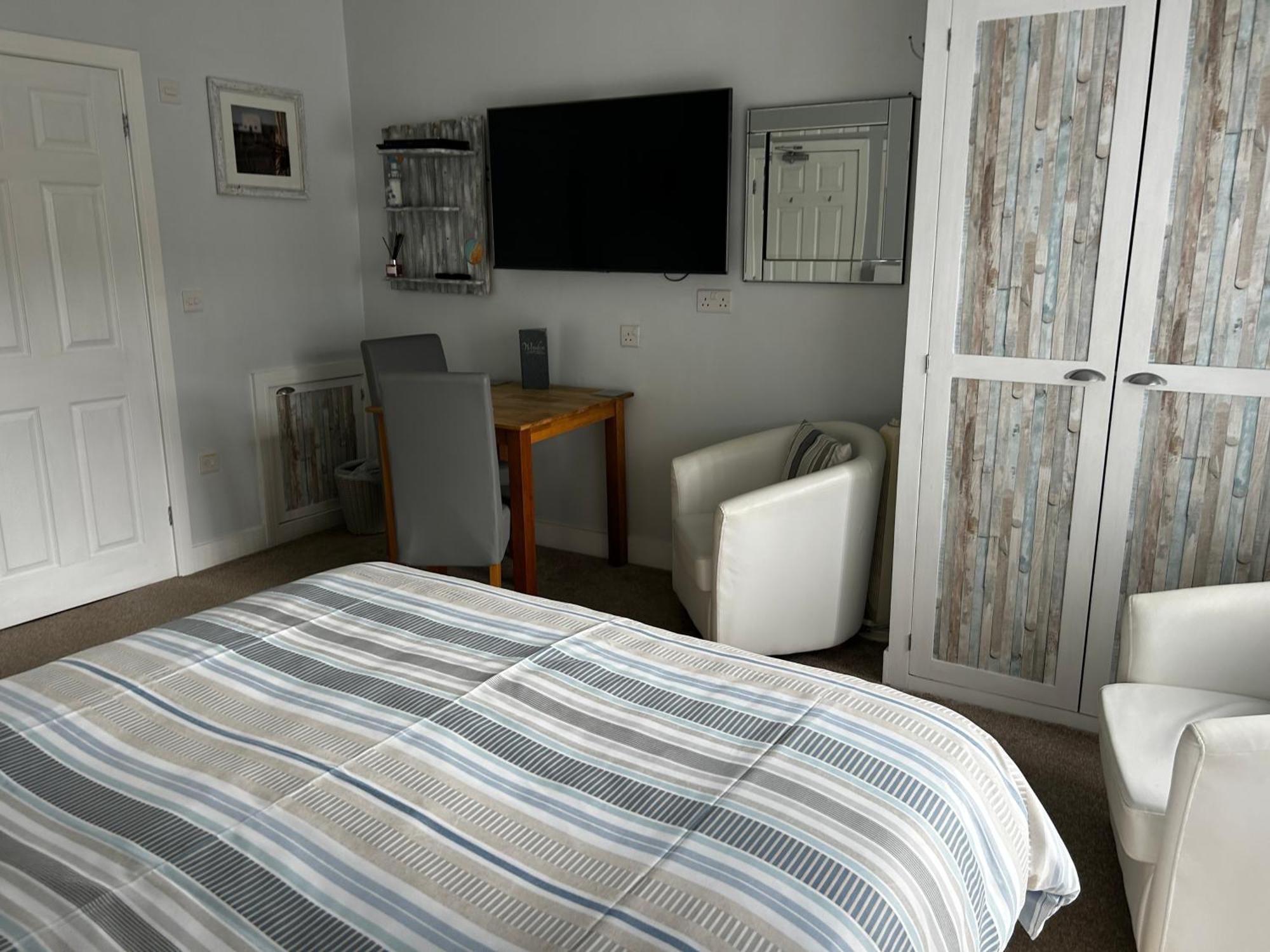 Large Double Room