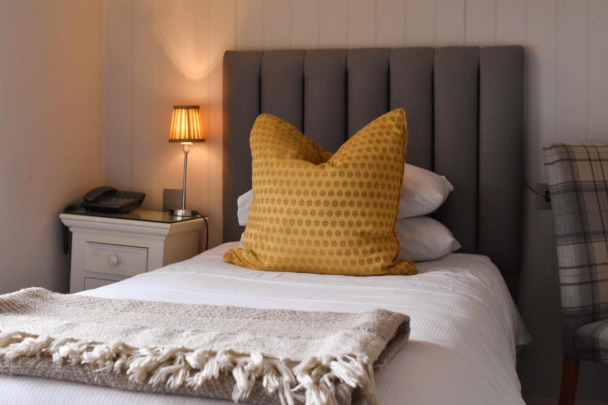 Single Room,1609312557:JPEG