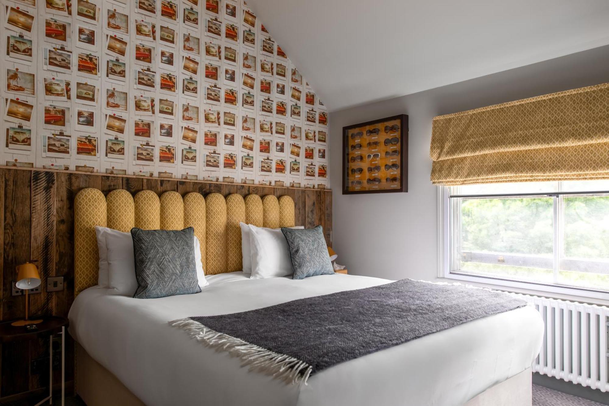Superior Deluxe Double or Twin Room