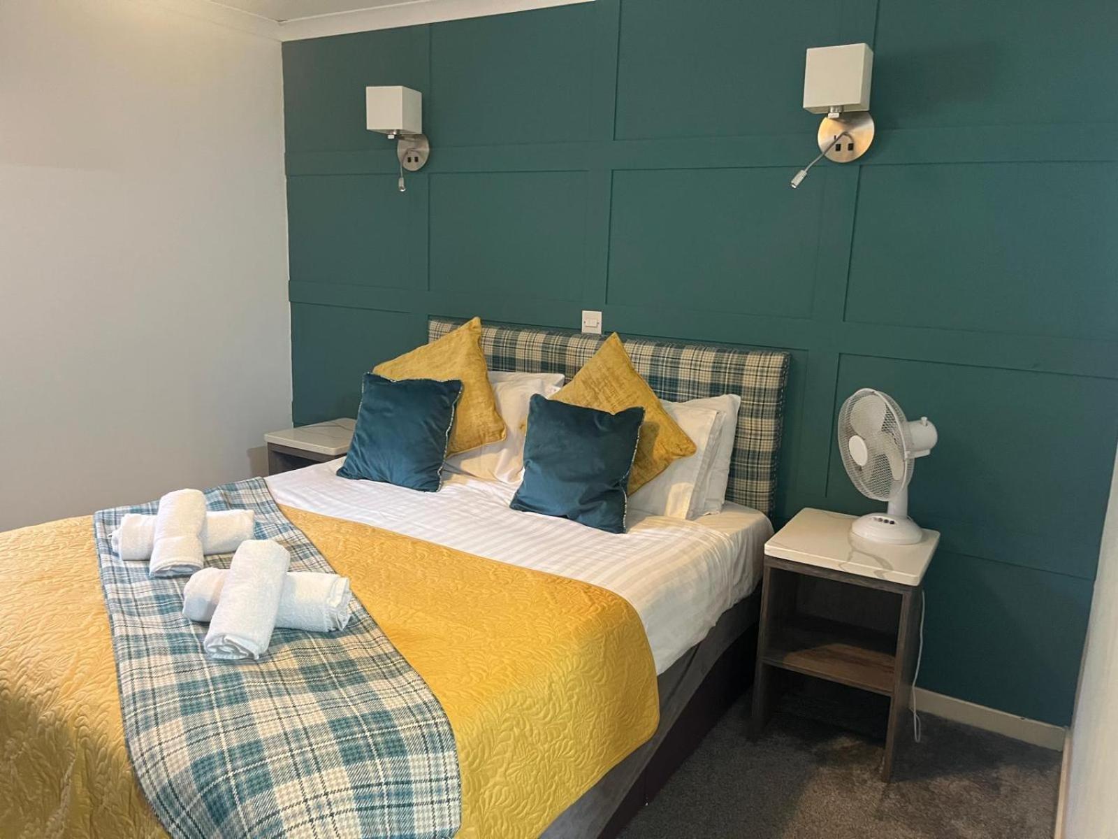 Double Room,1340876633:JPEG