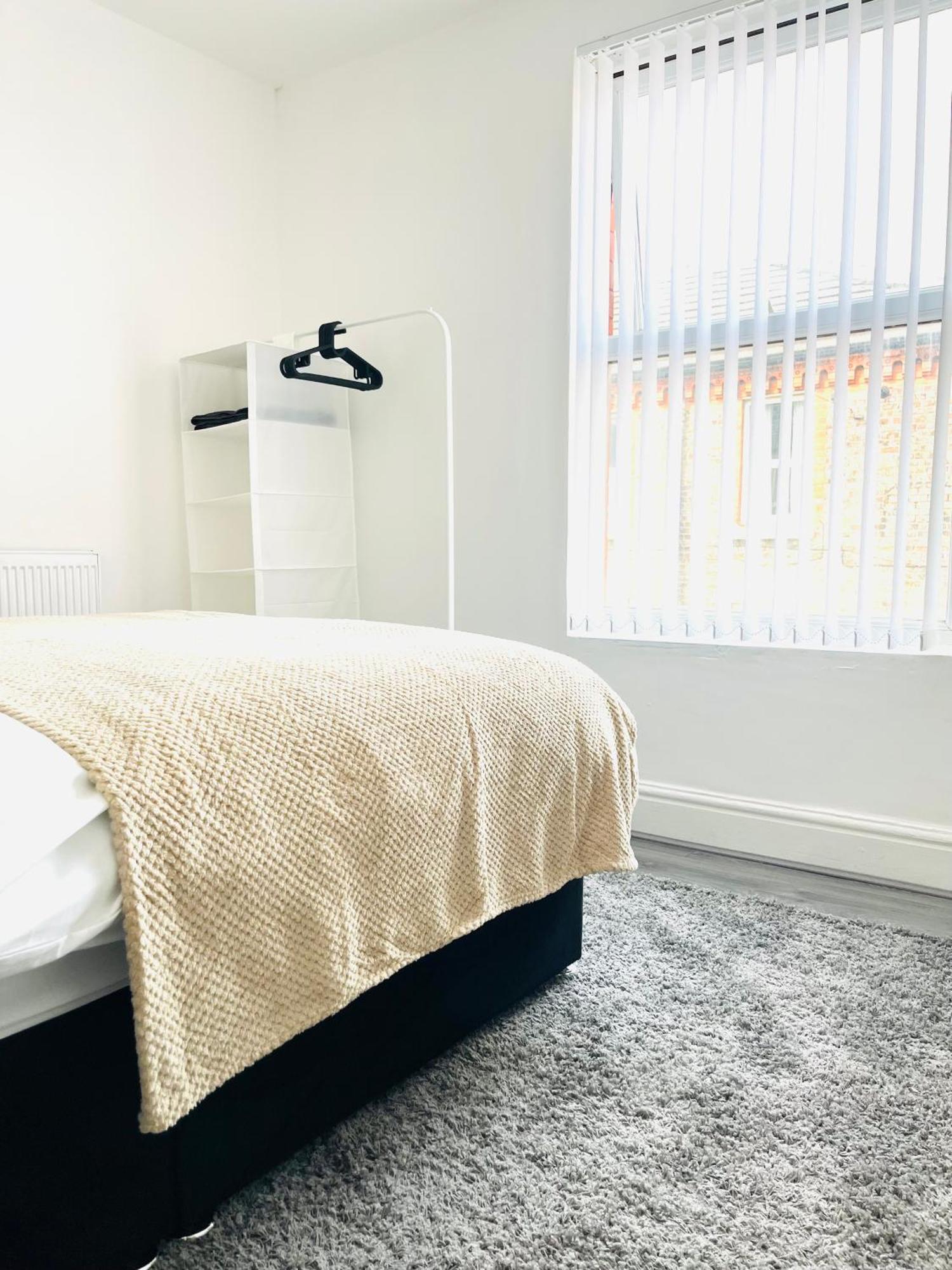 Double Room with Shared Bathroom