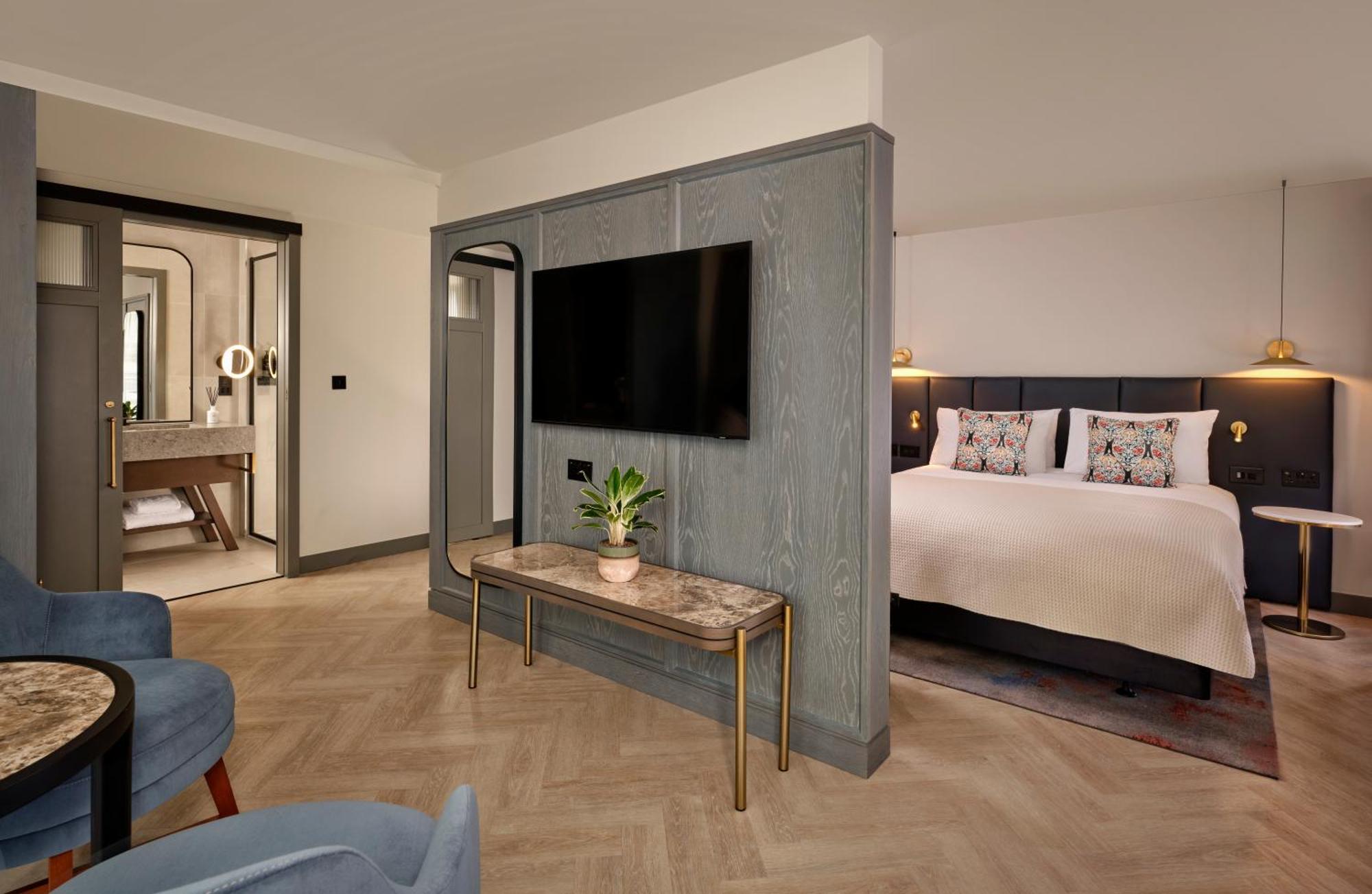 Junior Suite met queensize bed en balkon
