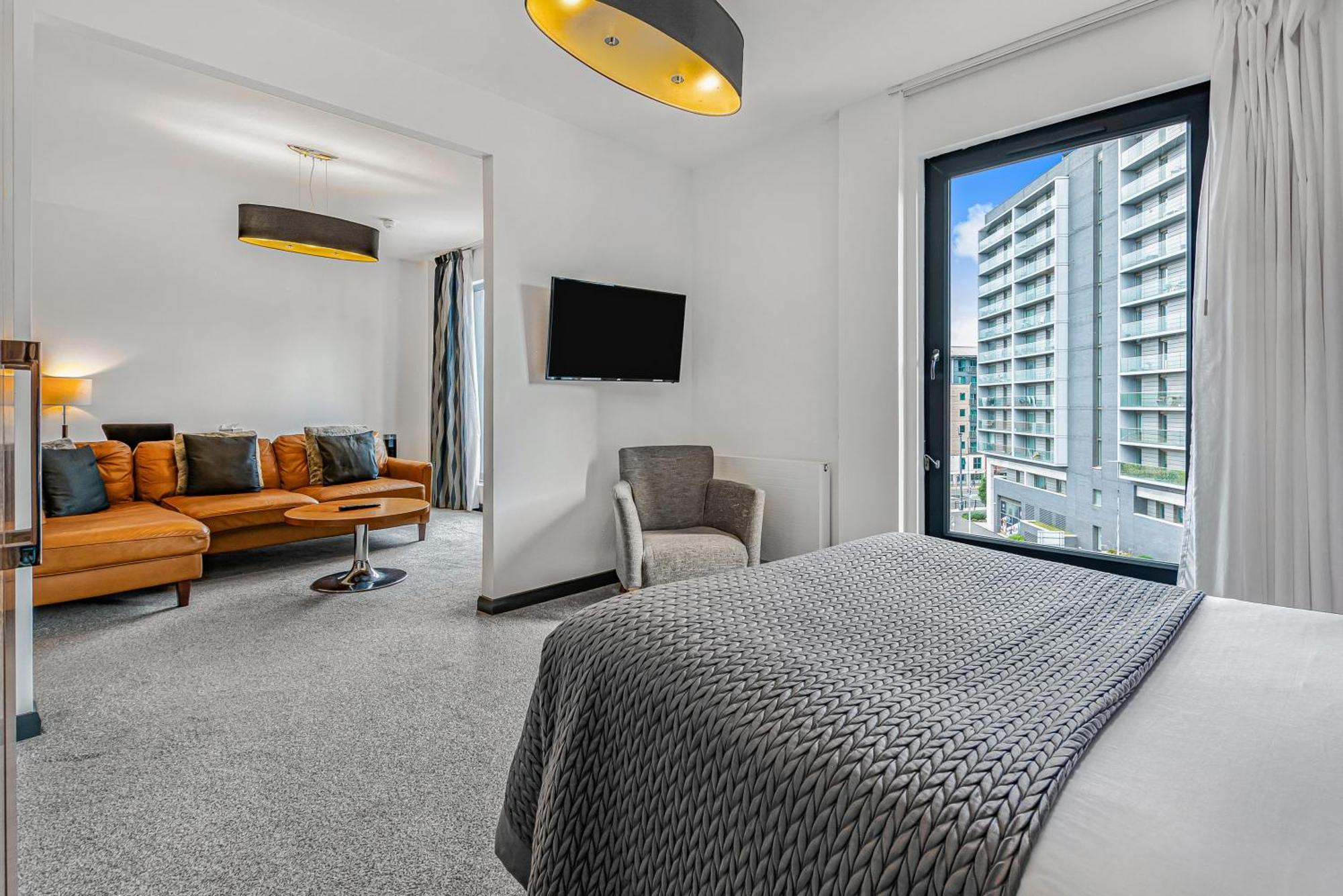 Deluxe Suite