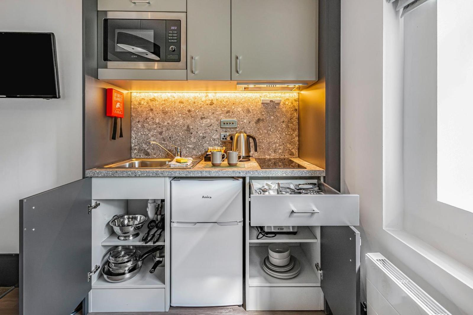 Deluxe Apartment