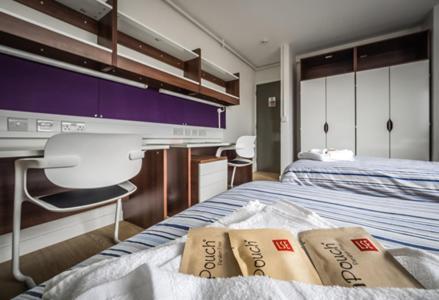Ampia Camera Standard Doppia con Letti Singoli con Bagno in Comune