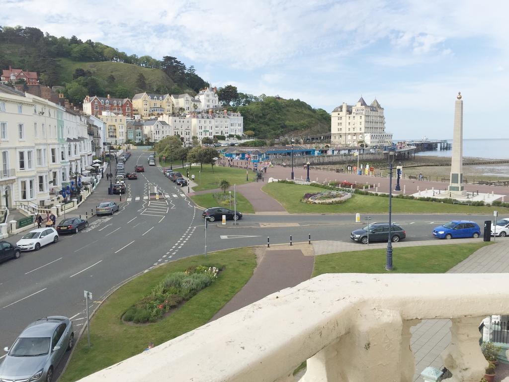 Superior Double or Twin Room with Sea View,775798636:JPEG