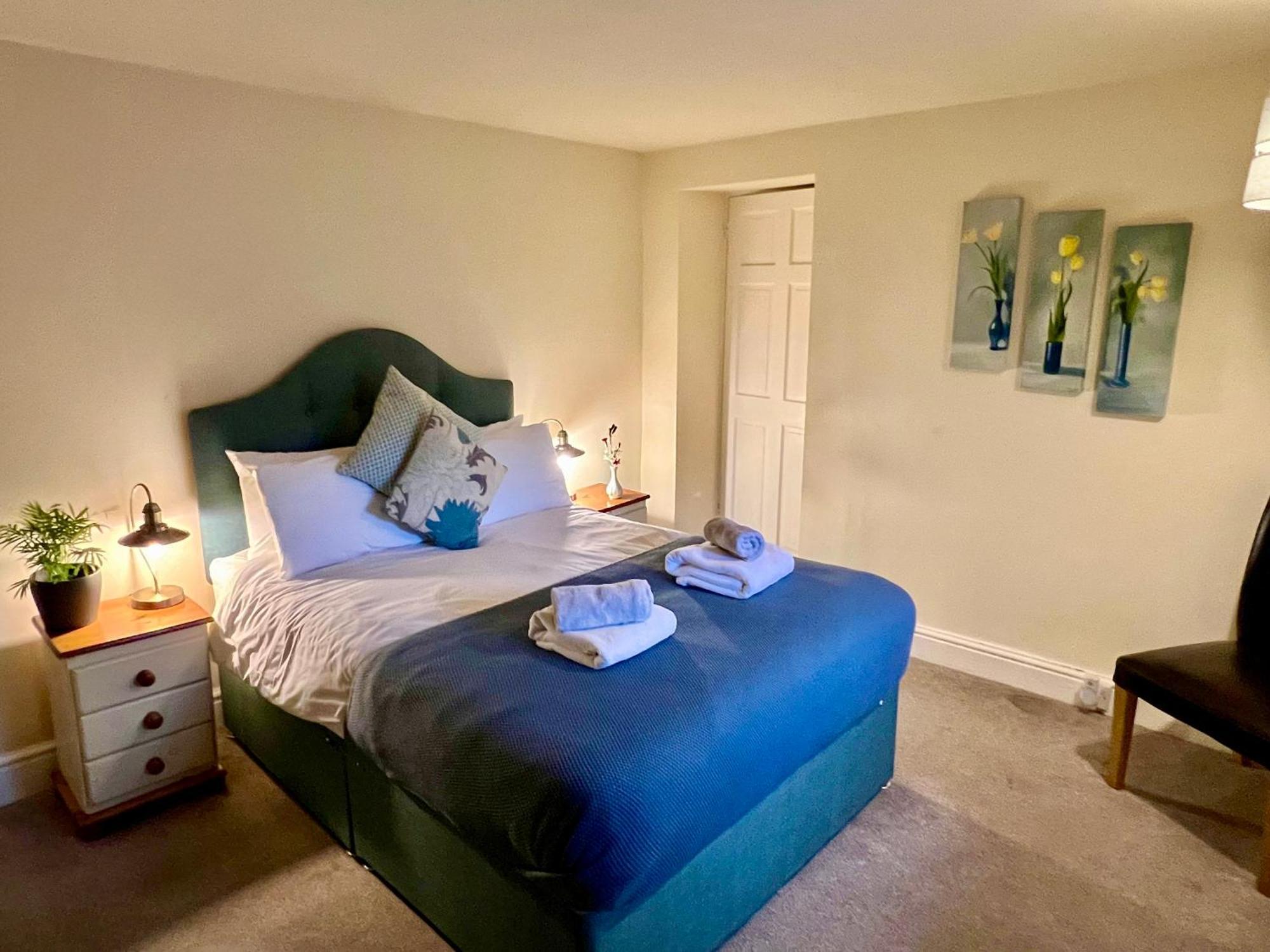 Double Room,1622033116:JPEG