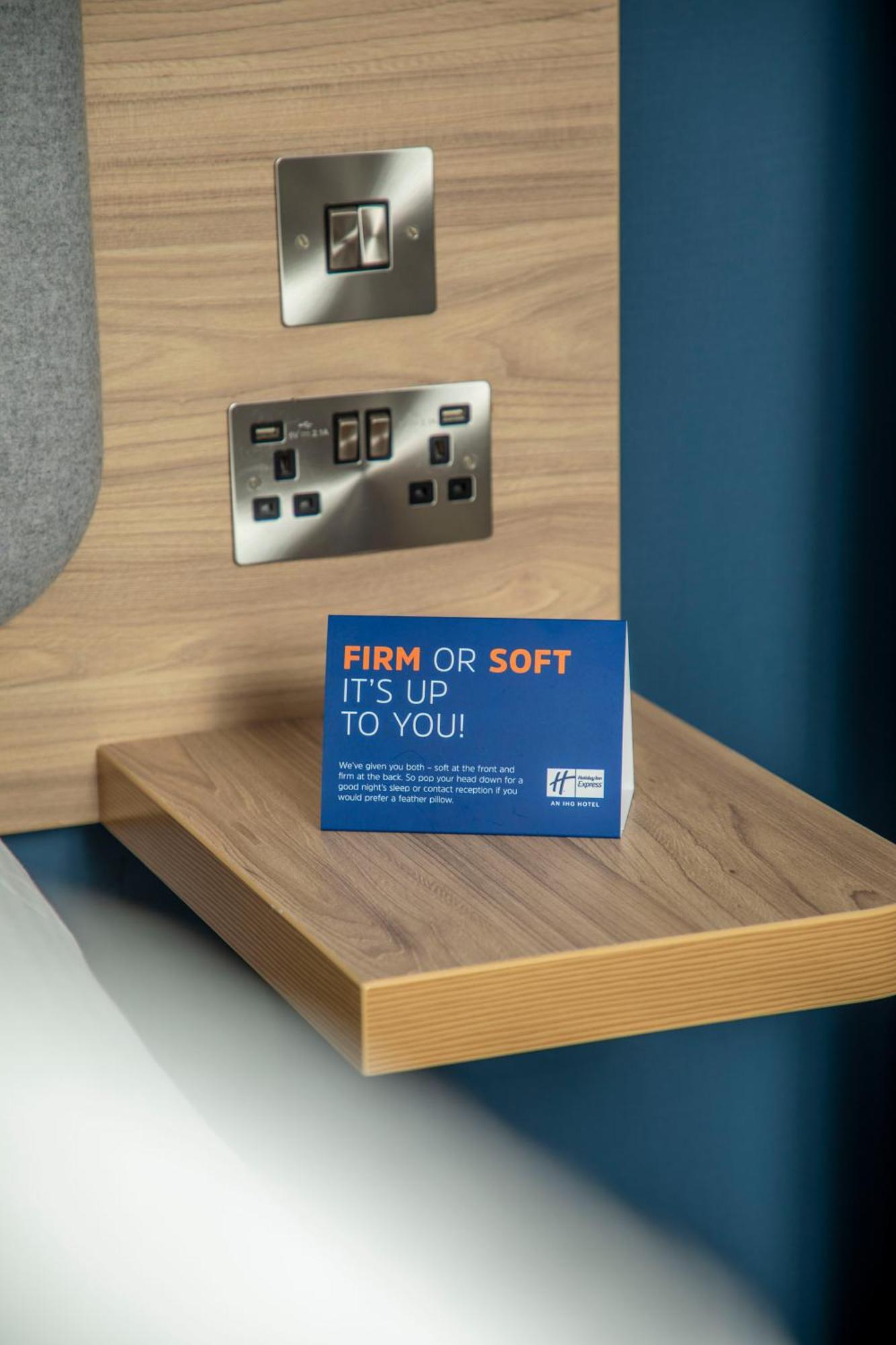 Standard Twin Room with Free Hot Breakfast,1624744032:JPEG