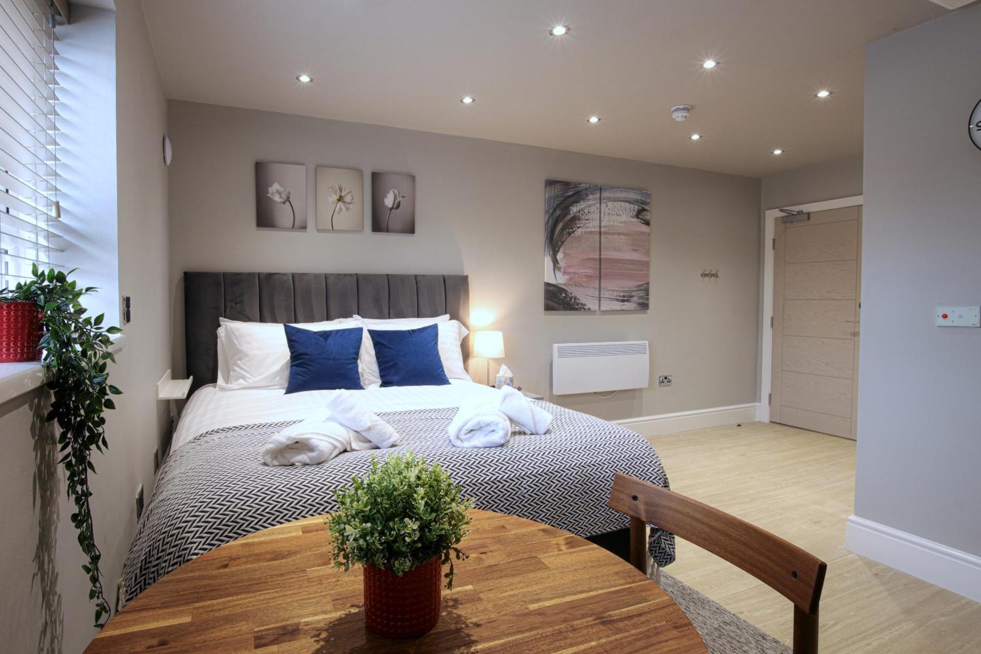 Double or Twin Room with Private Bathroom