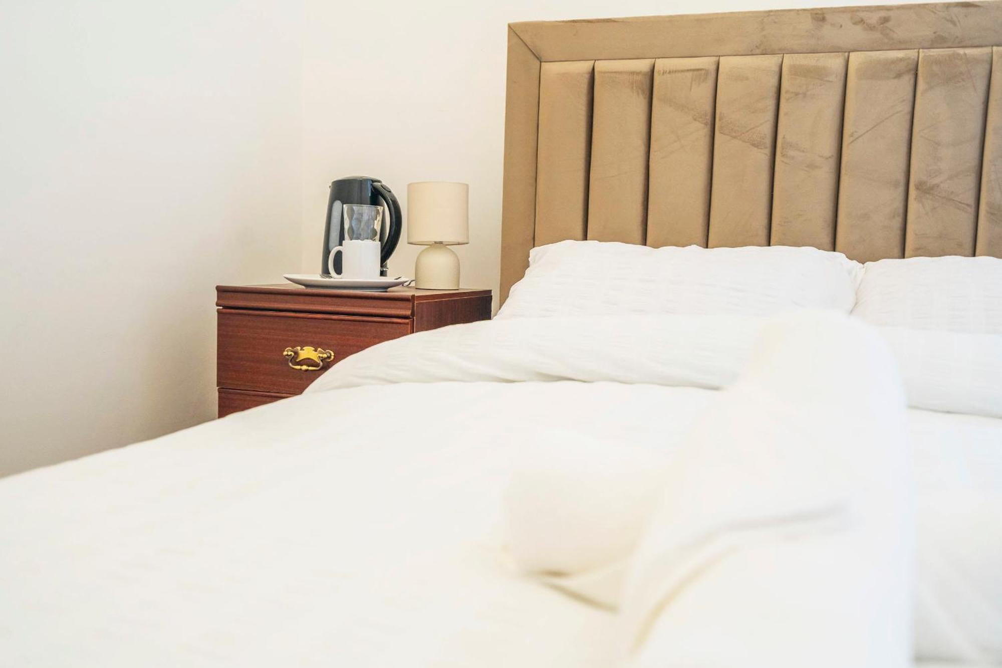 Double Room with Shared Bathroom