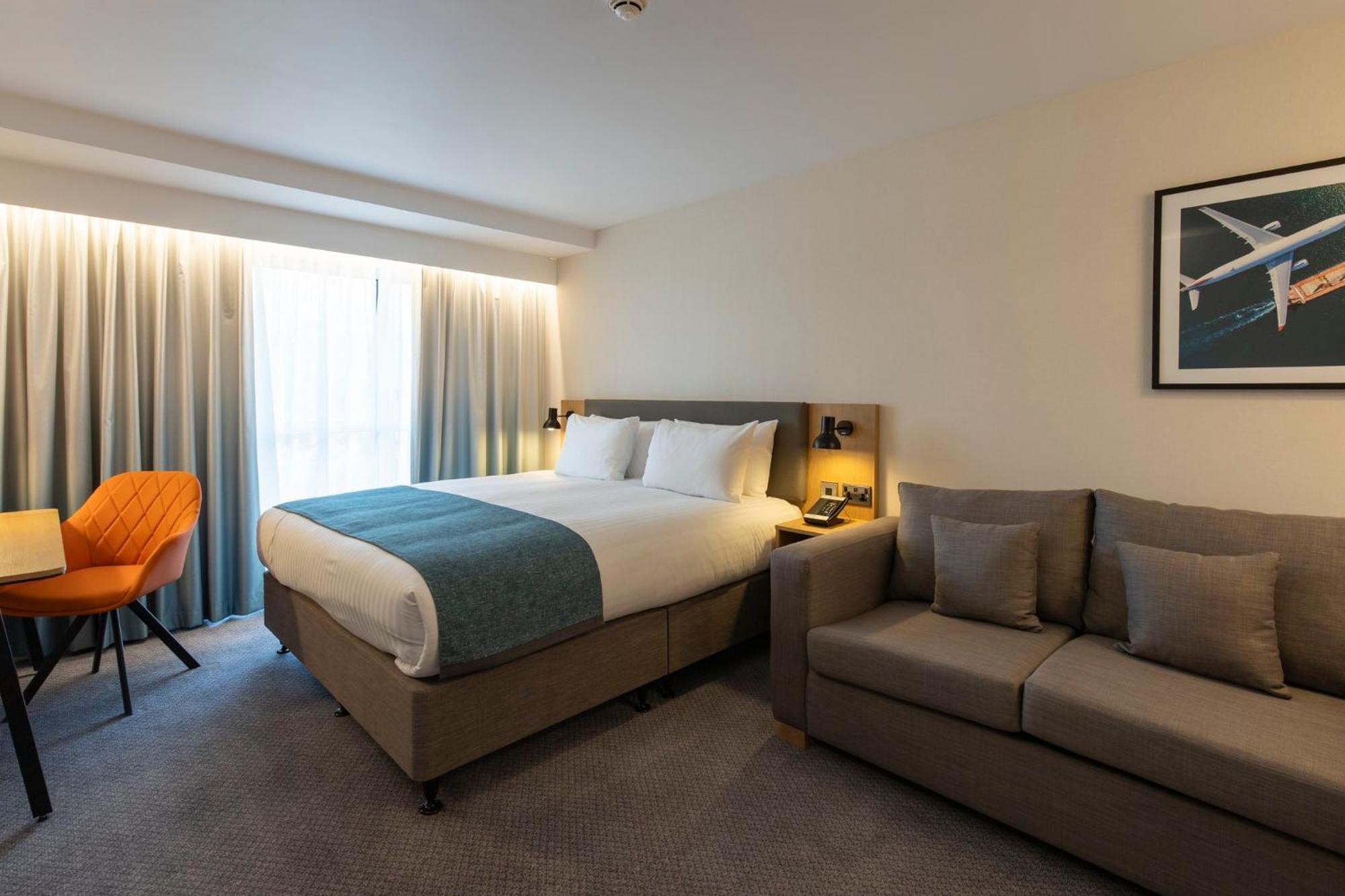 Standard King Room with Double Sofa Bed
