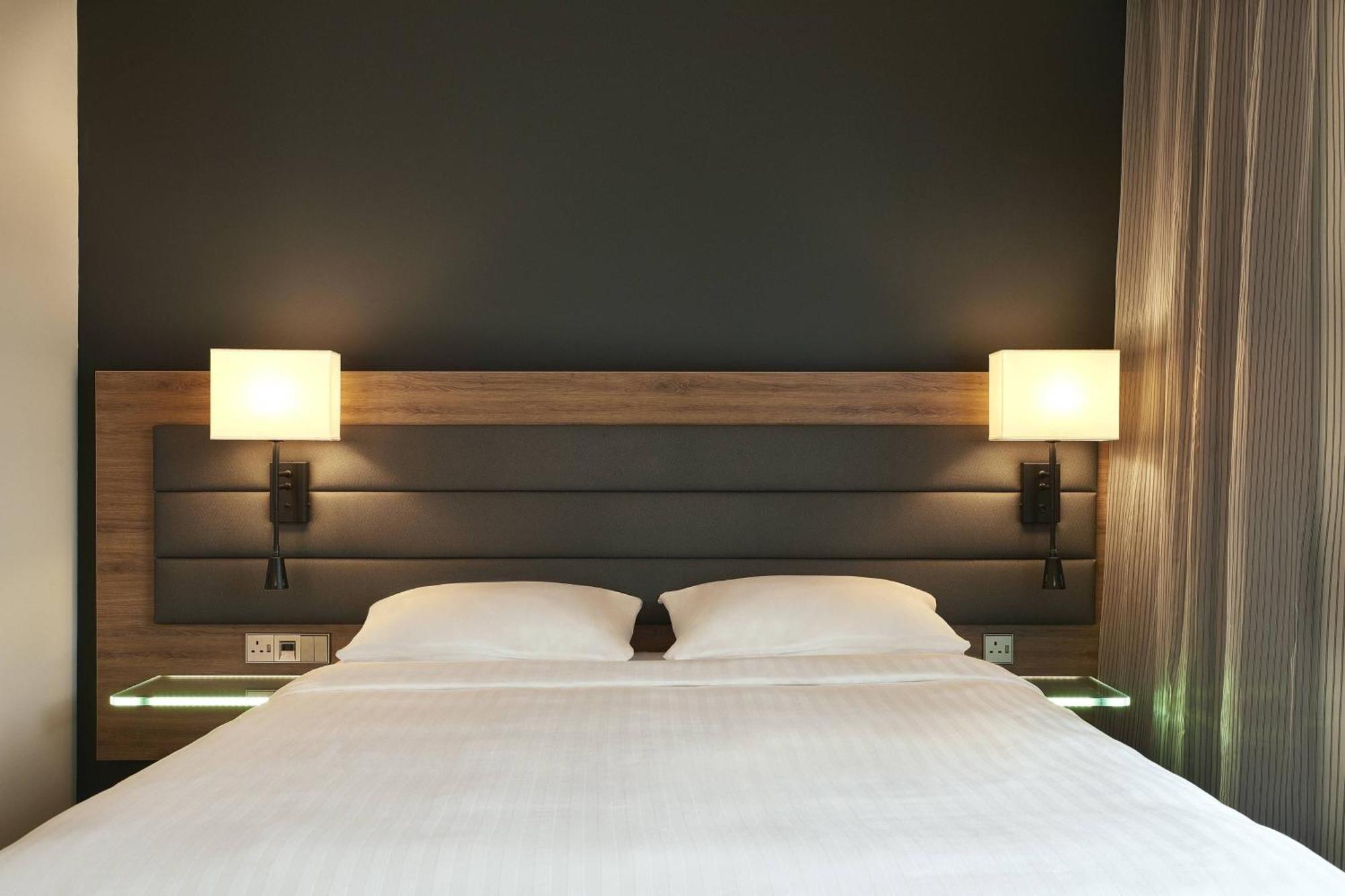 Moxy Kamer met Queensize Bed