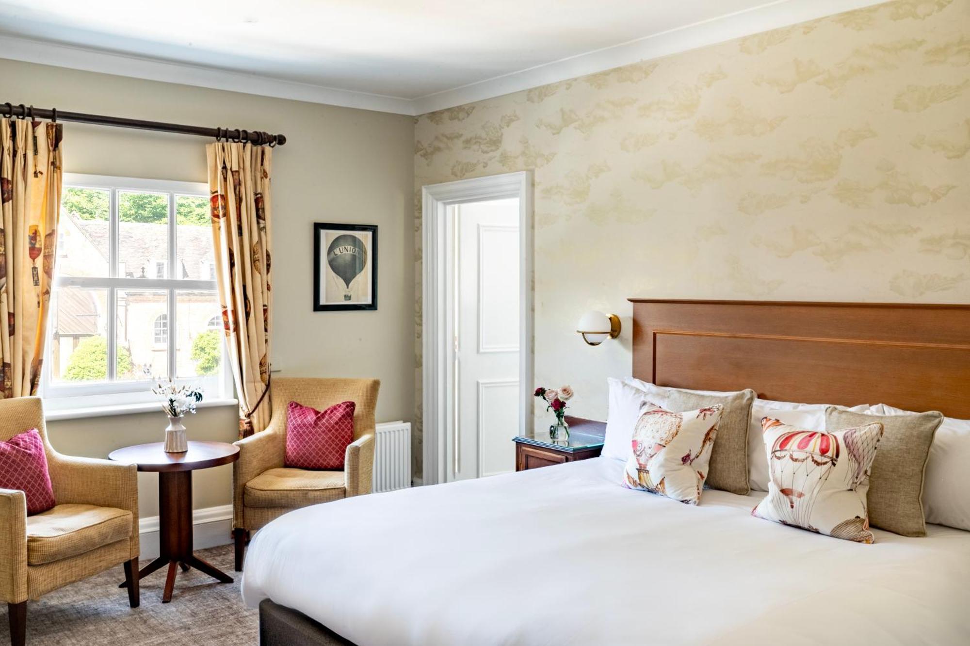 Deluxe Double Room - Manor,1742578063:JPEG