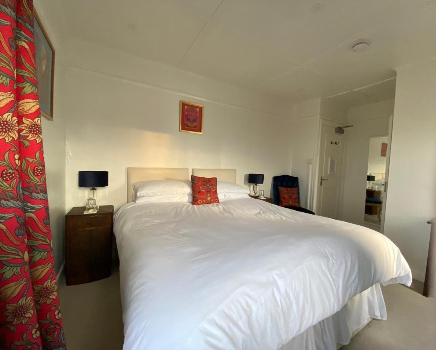 Double or Twin Room with Private Bathroom