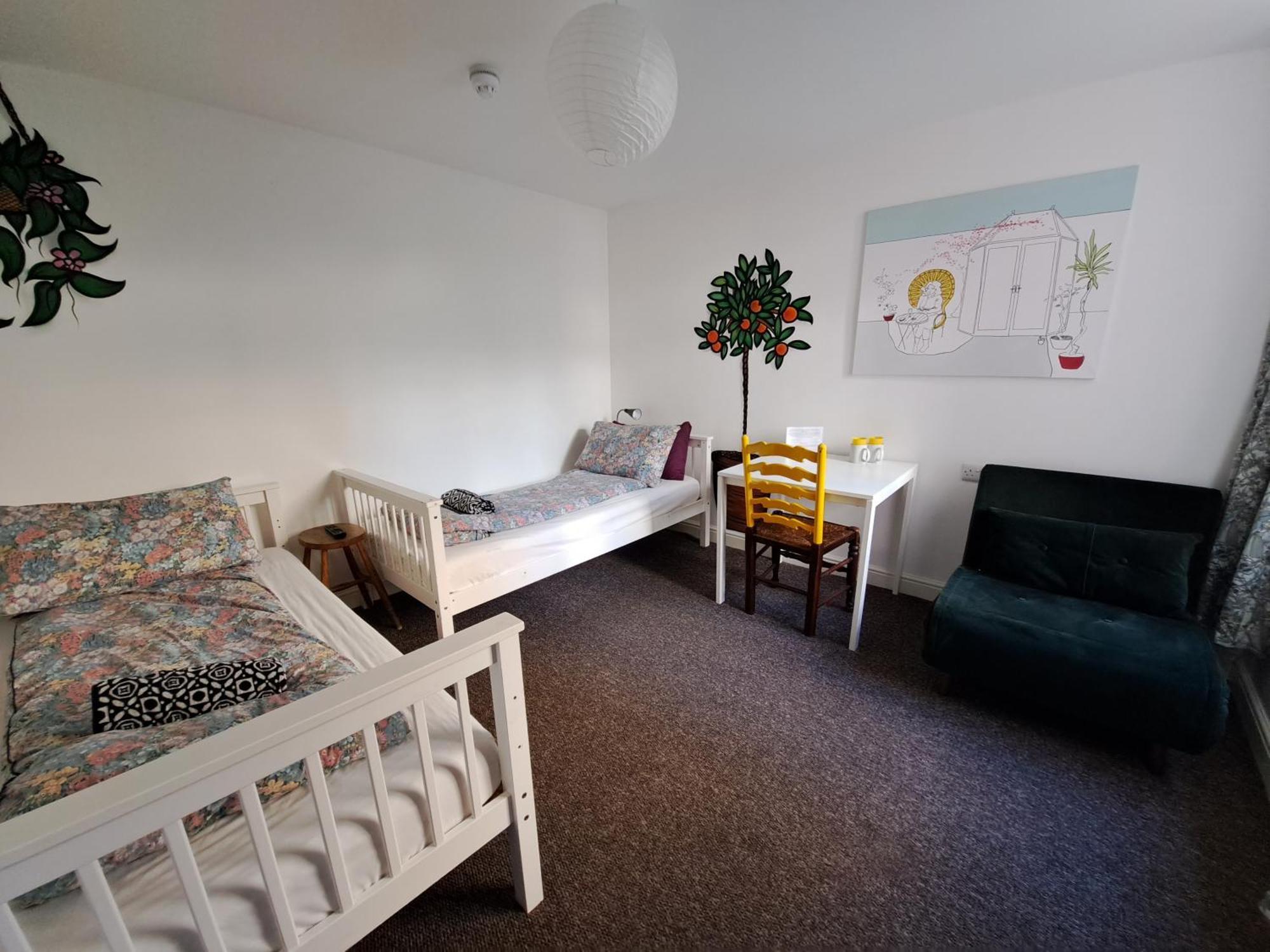 Deluxe Twin Garden View with Private External Bathroom Downstairs