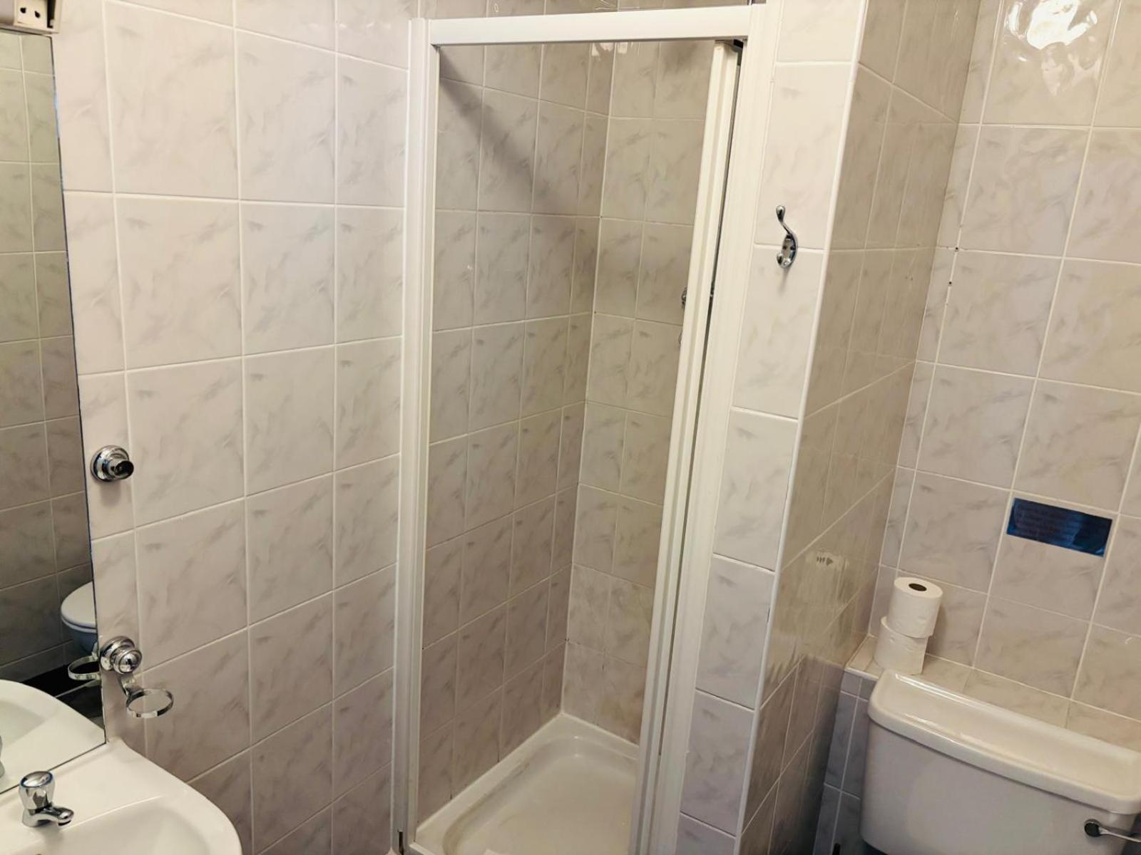 Triple Room Private Bathroom