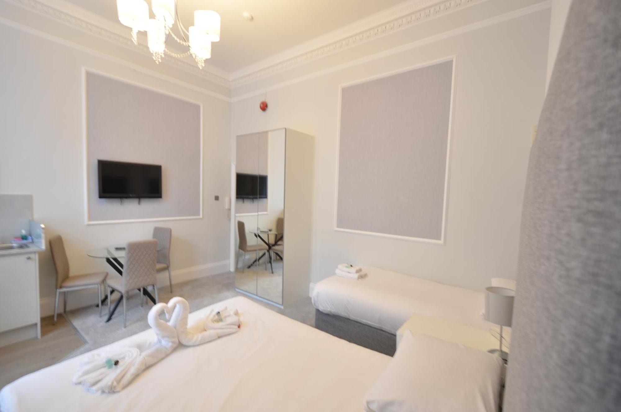 Executive Triple Room