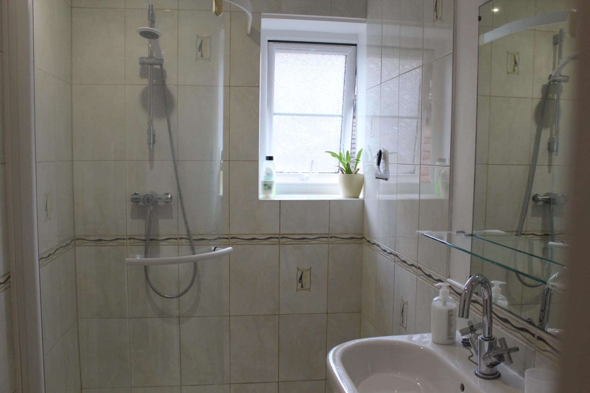 Chambre Double avec Salle de Bains Privative
