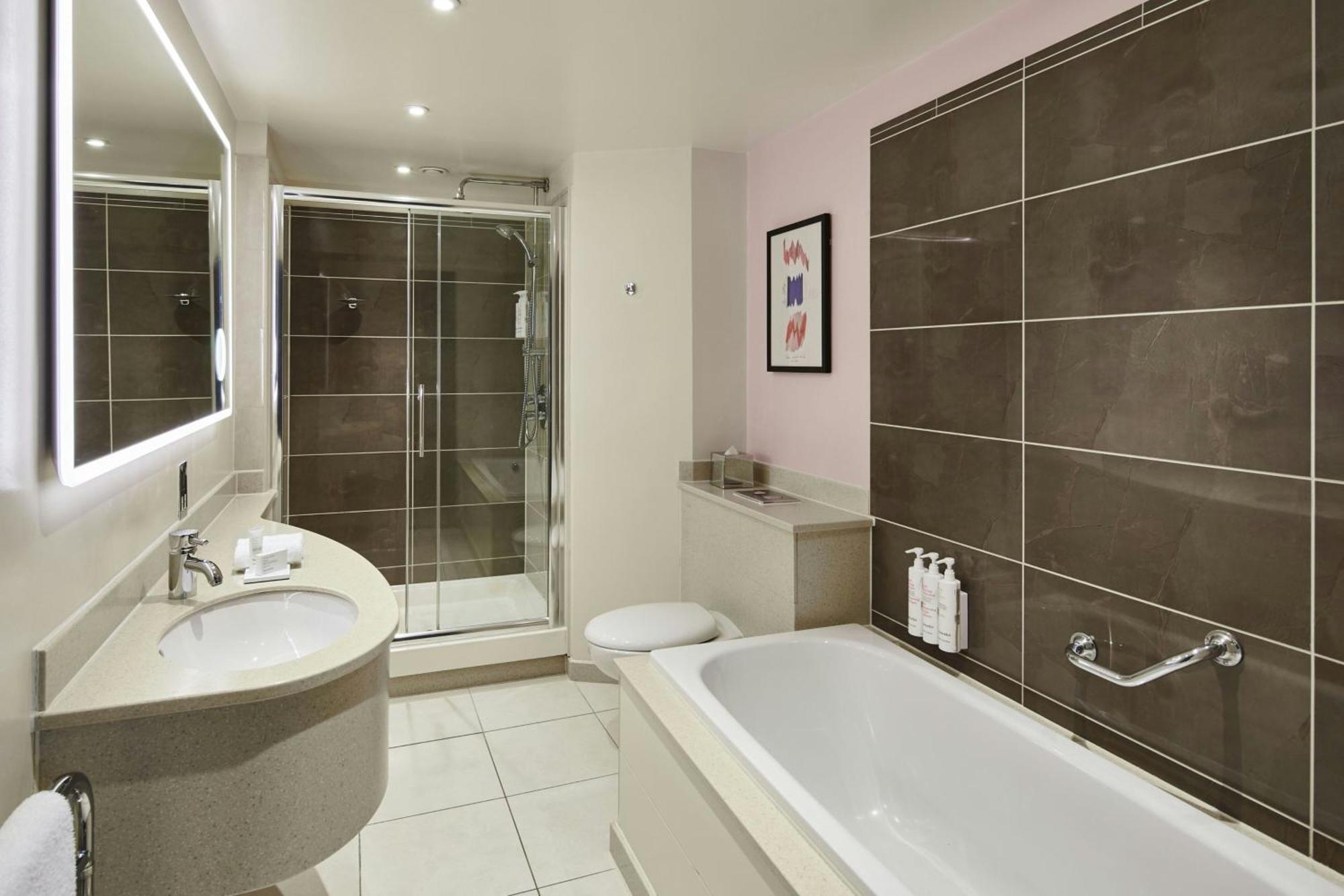 Chambre Lit King-Size - Vue sur Ville
