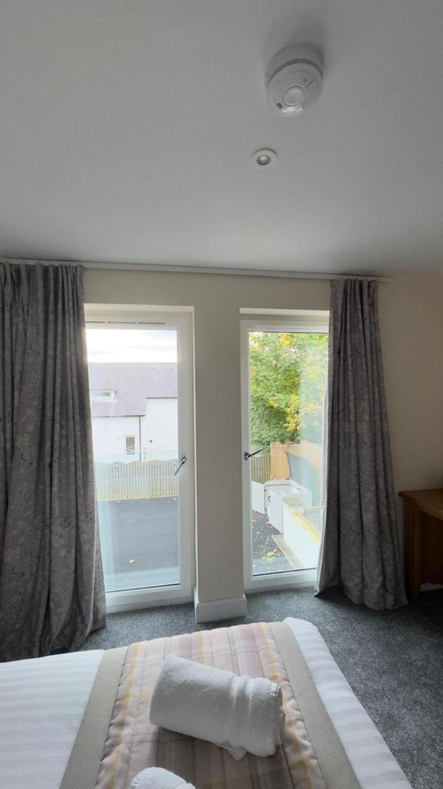 Deluxe Studio,1643215386:JPEG