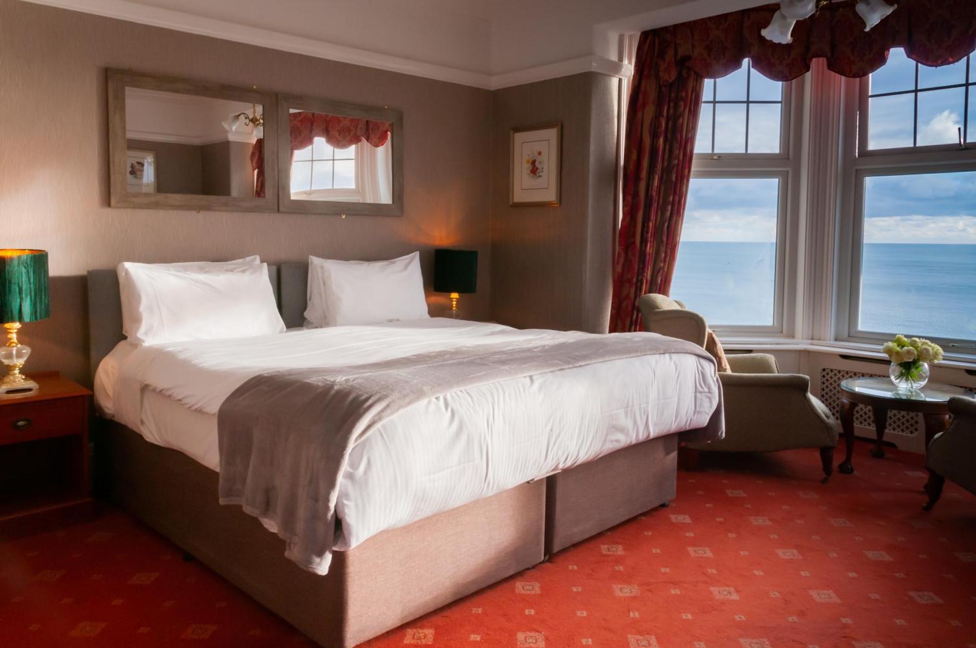 Twin Room with Sea View