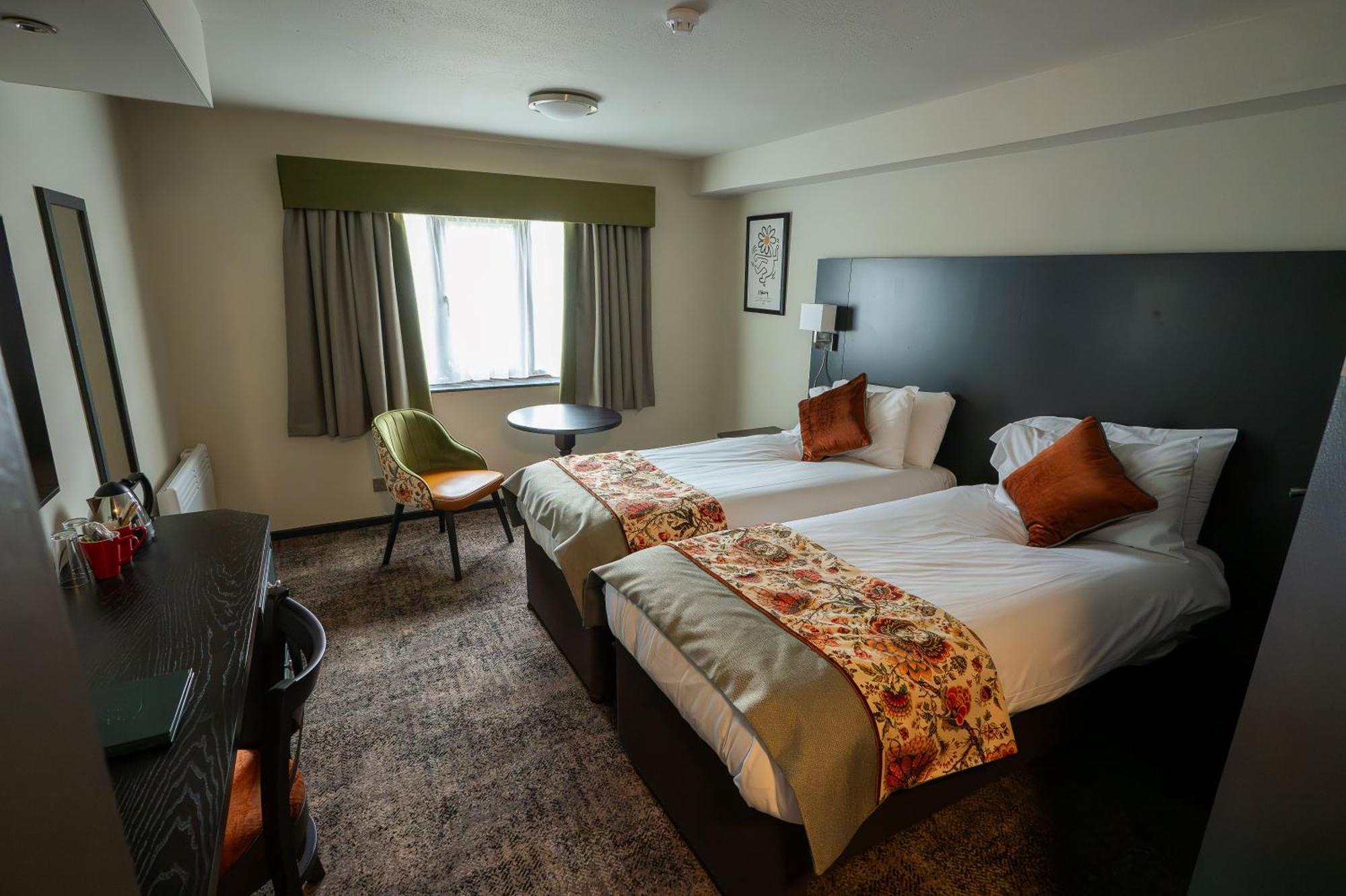 Deluxe Twin Room