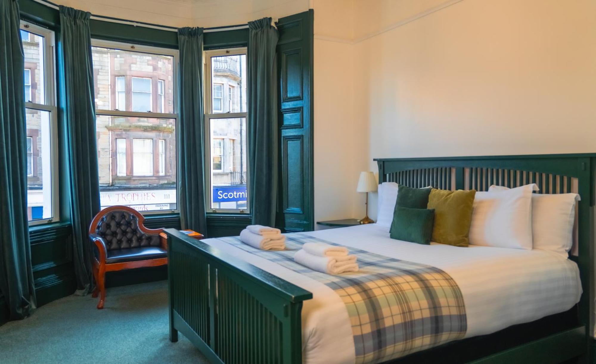 Superior King Room