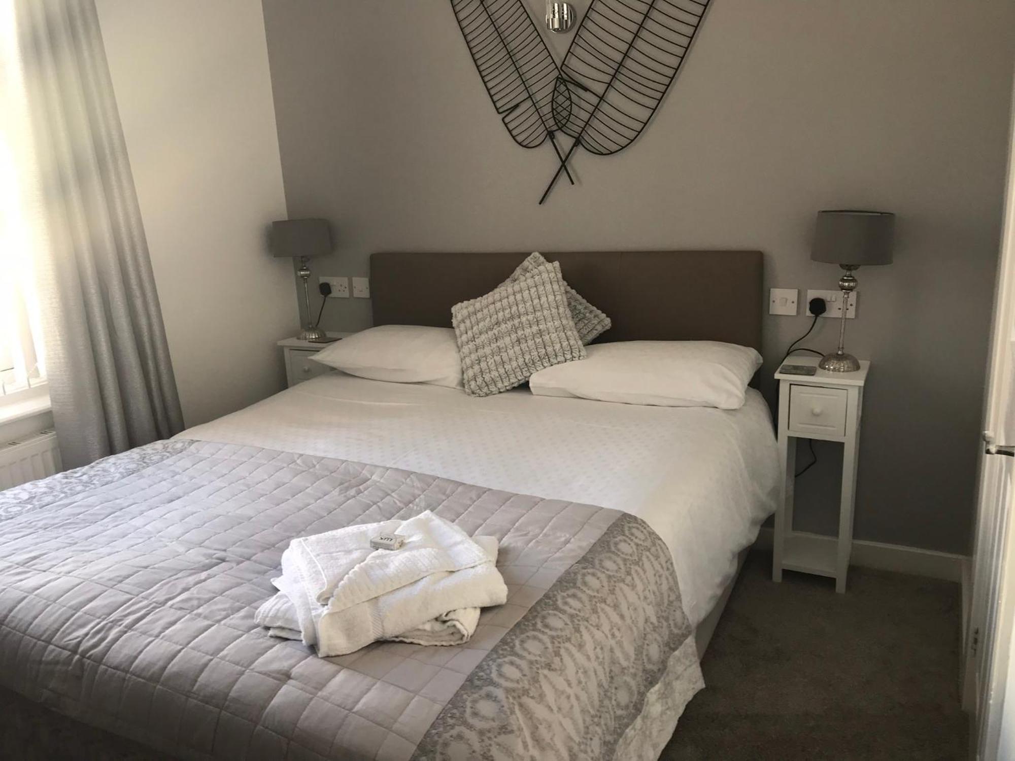 Double Room,1649928165:JPEG