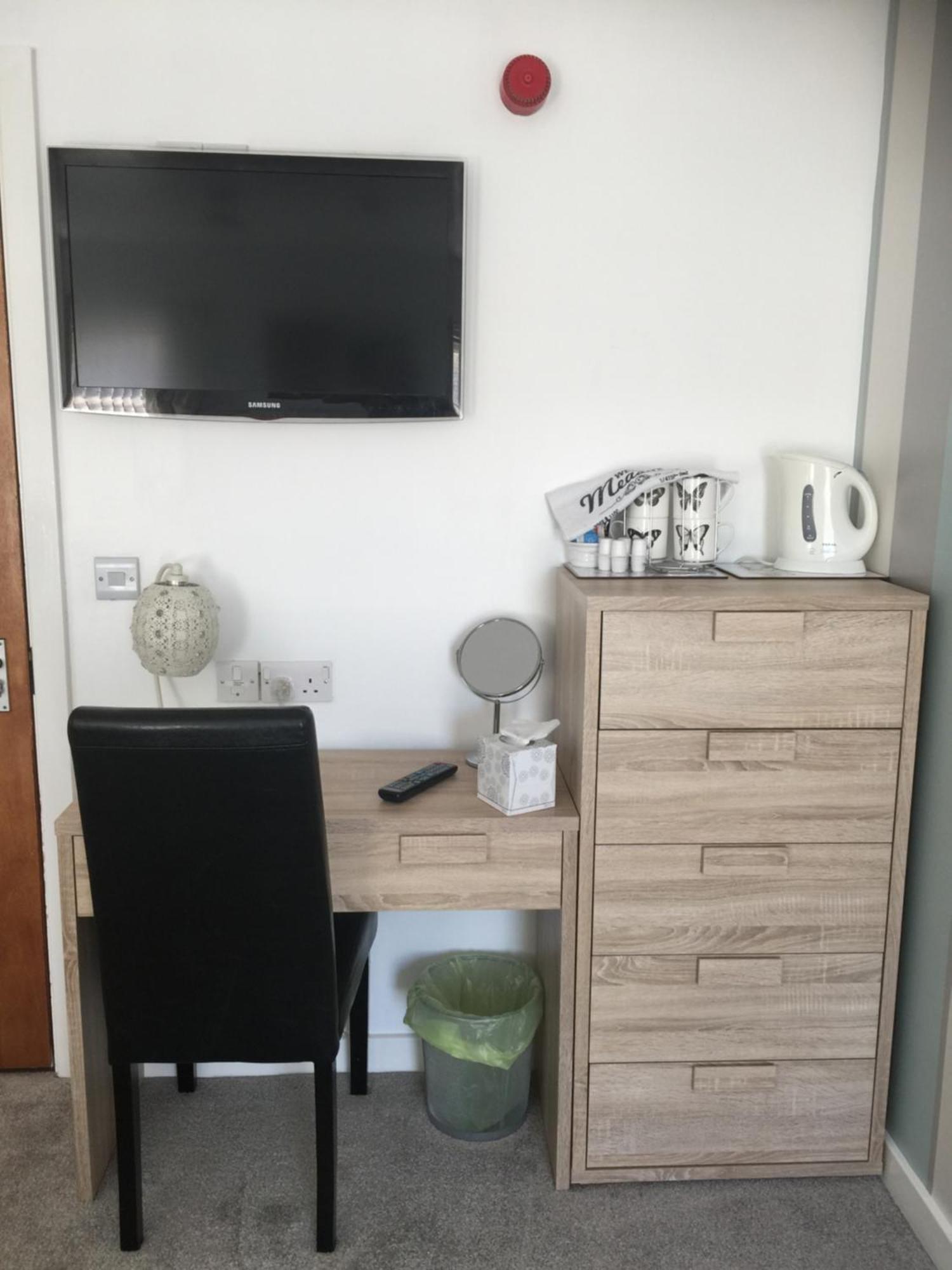 Family Room,1649928169:JPEG