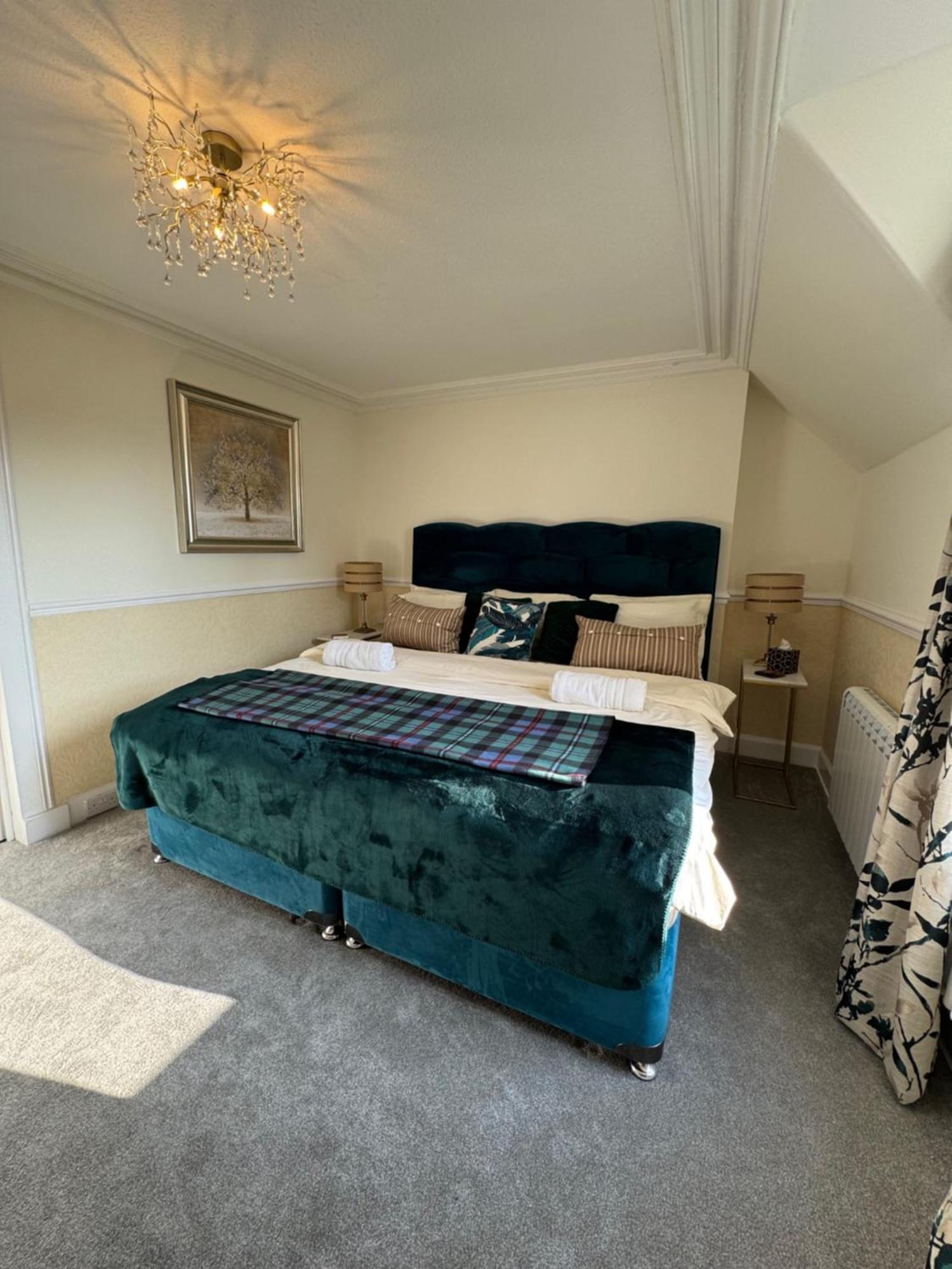 Superior King Room