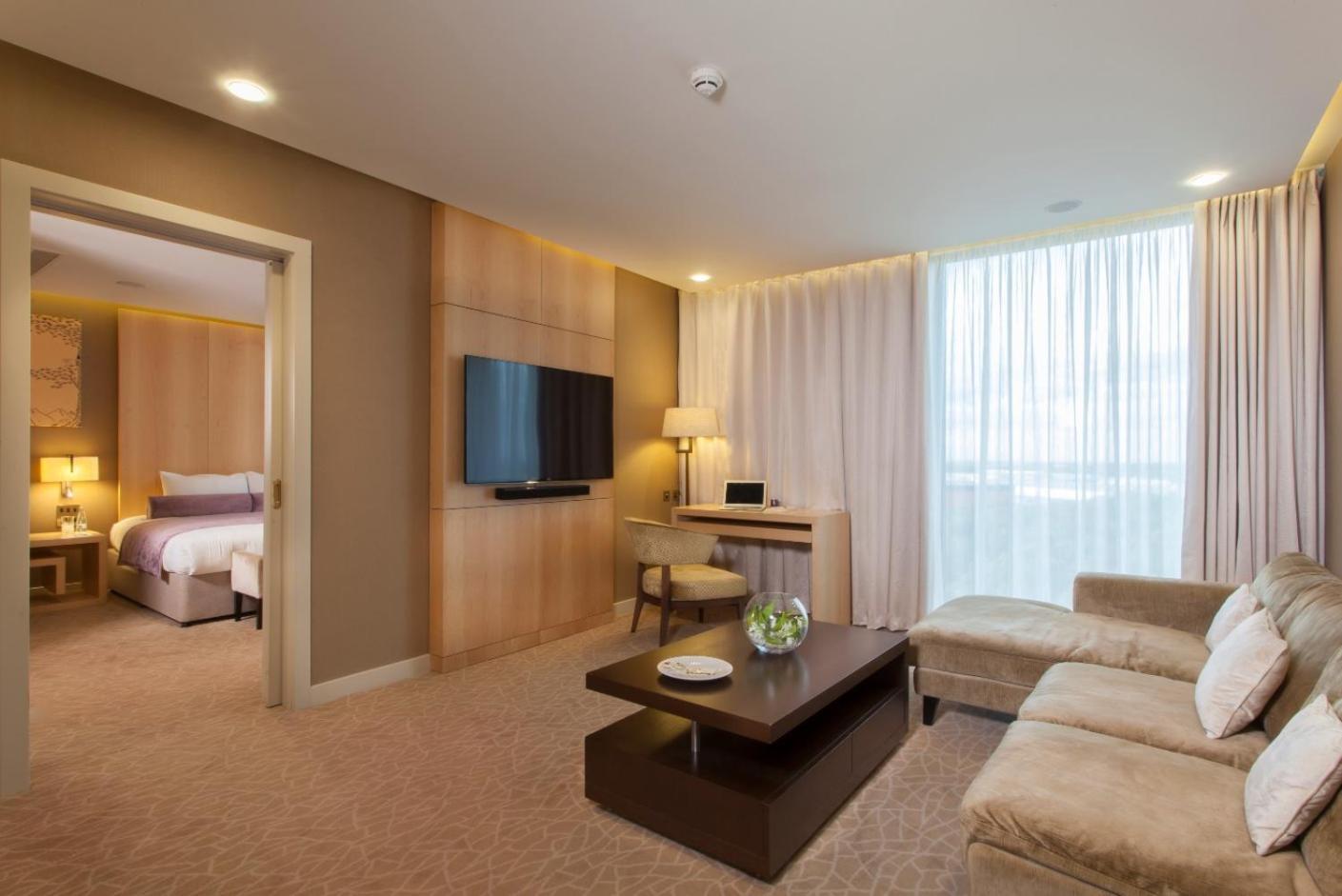 Deluxe Suite