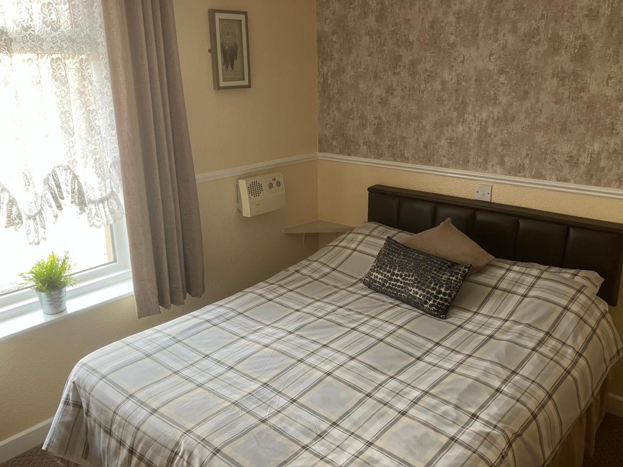 Double Room,1654279735:JPEG