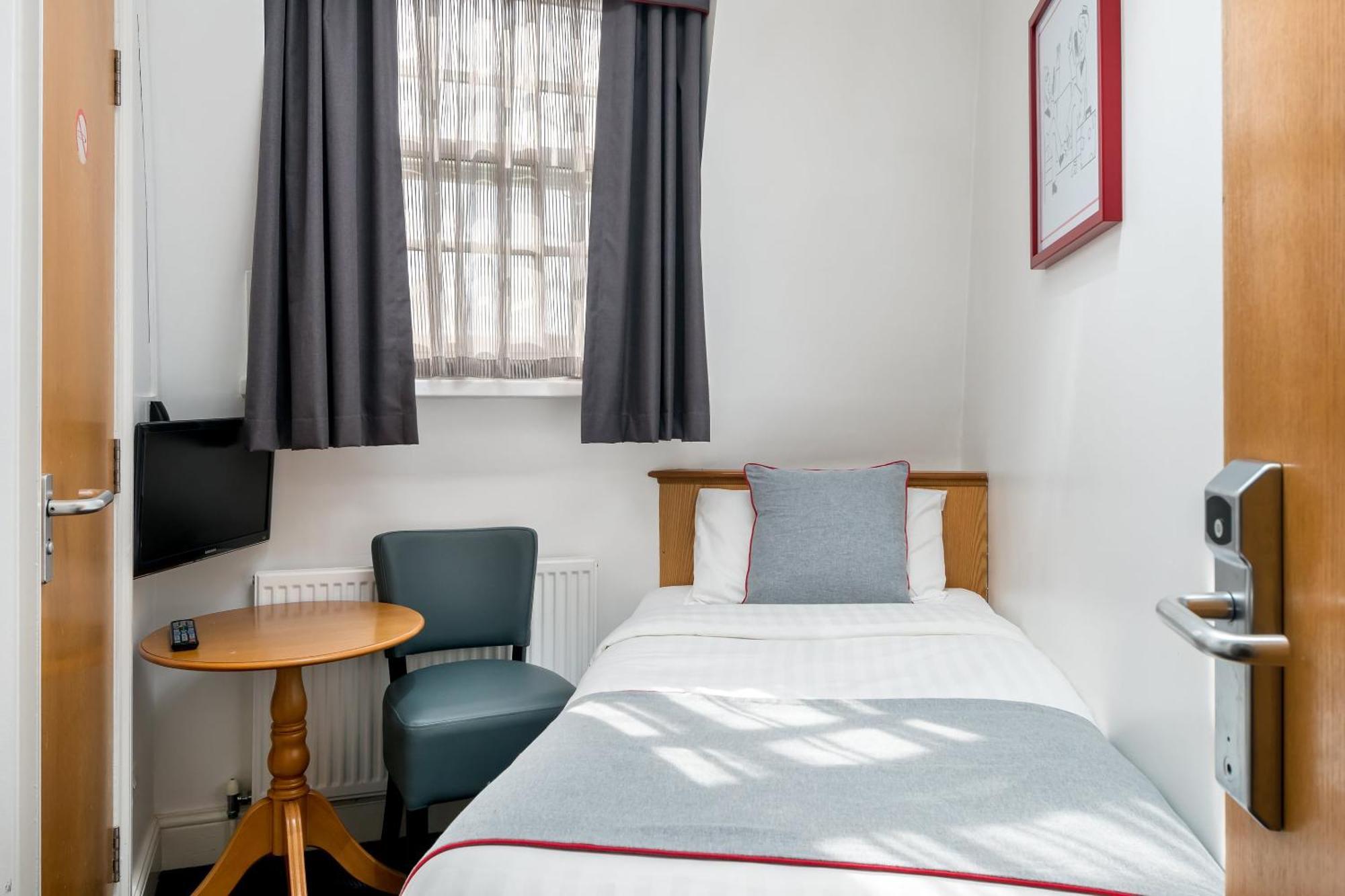 Chambre Simple Standard