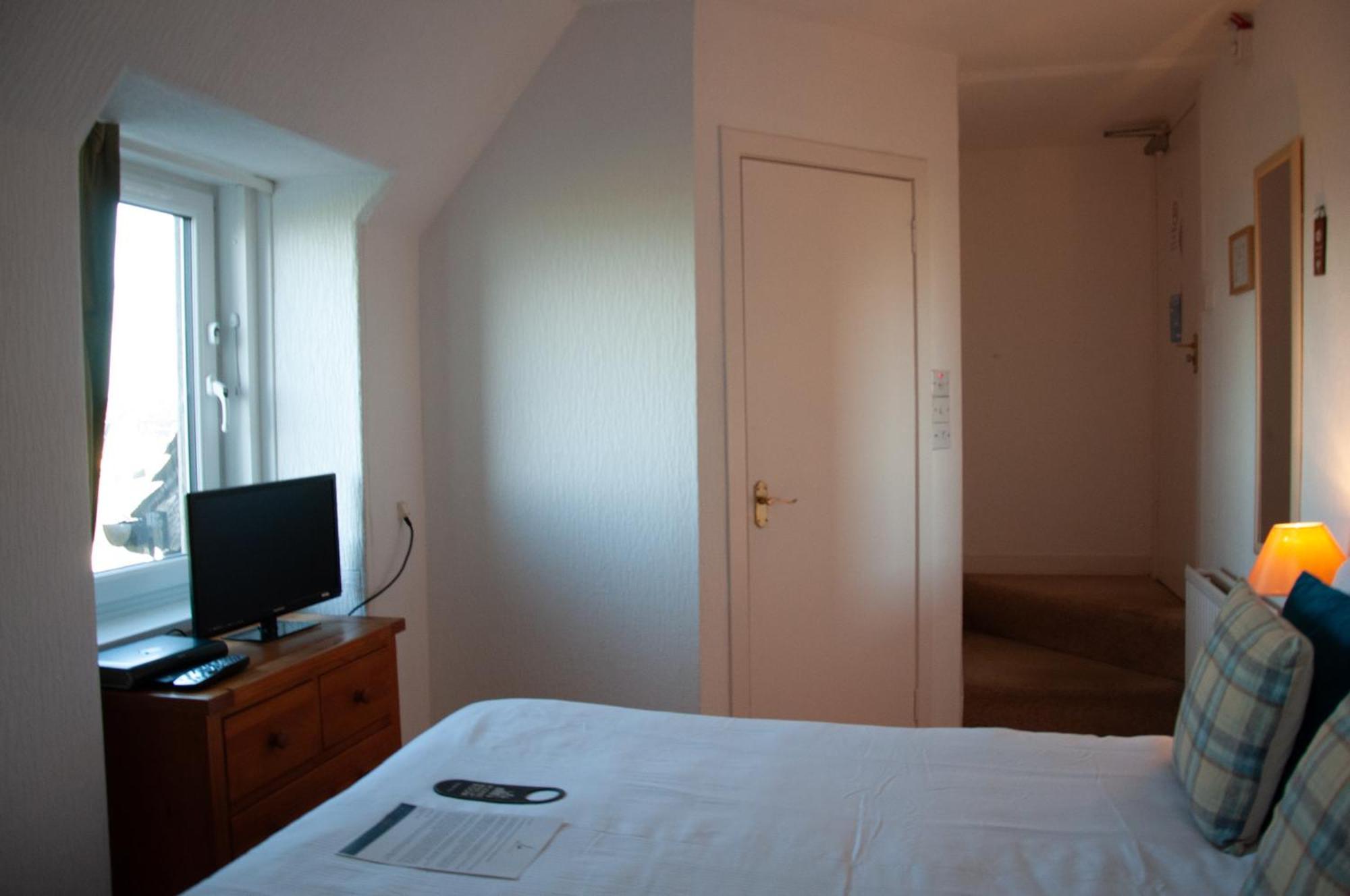 Double Room,1660287570:JPEG