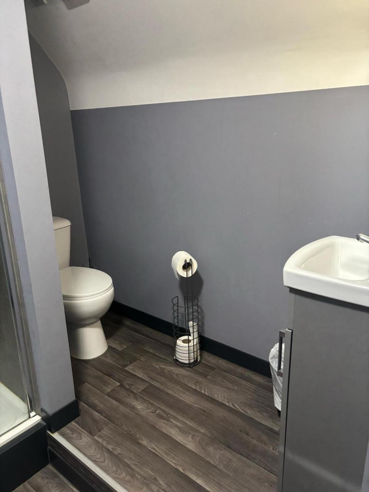 Family Room,1663029166:JPEG