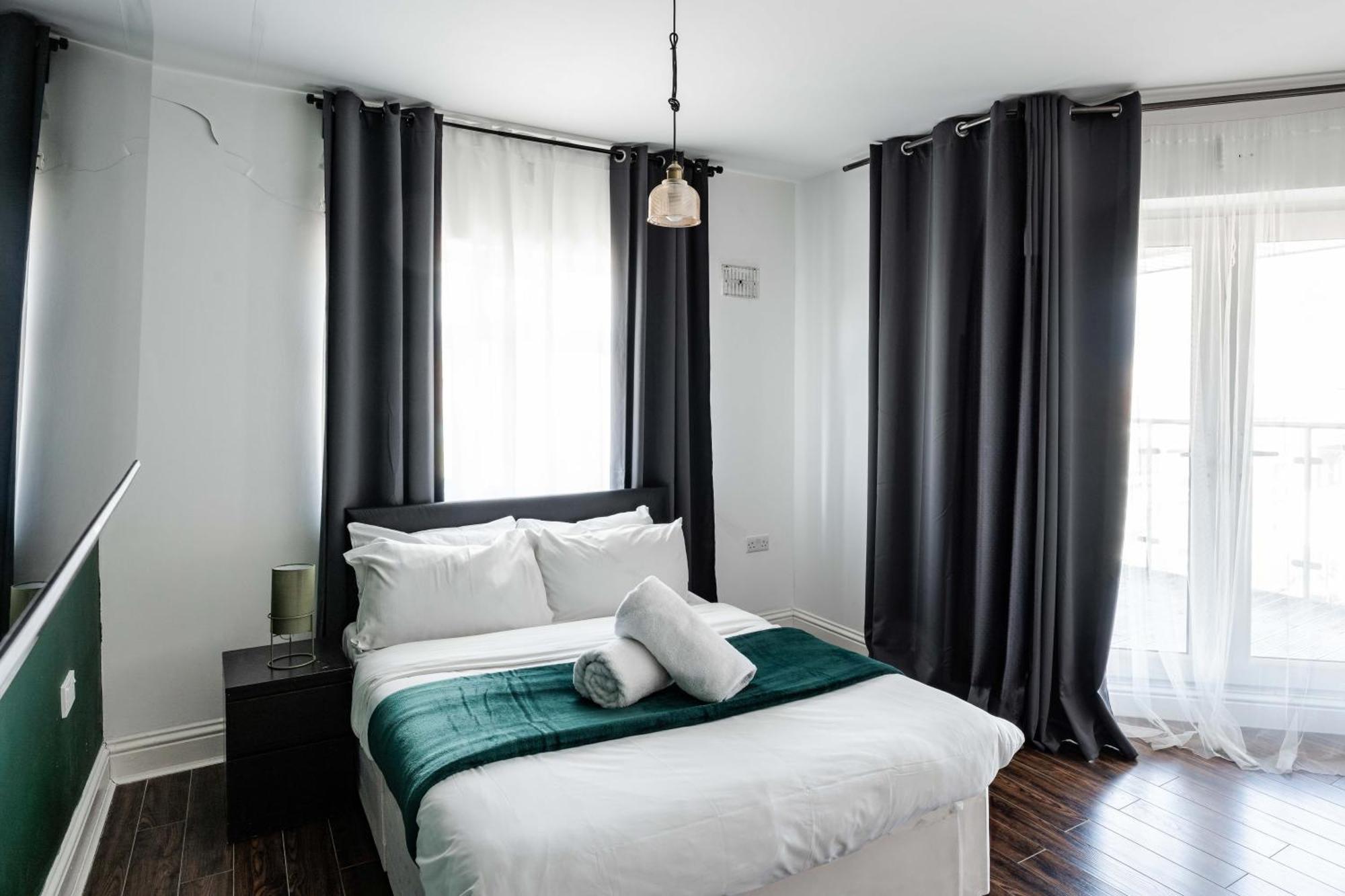 Standaard Tweepersoonskamer met Gedeelde Badkamer