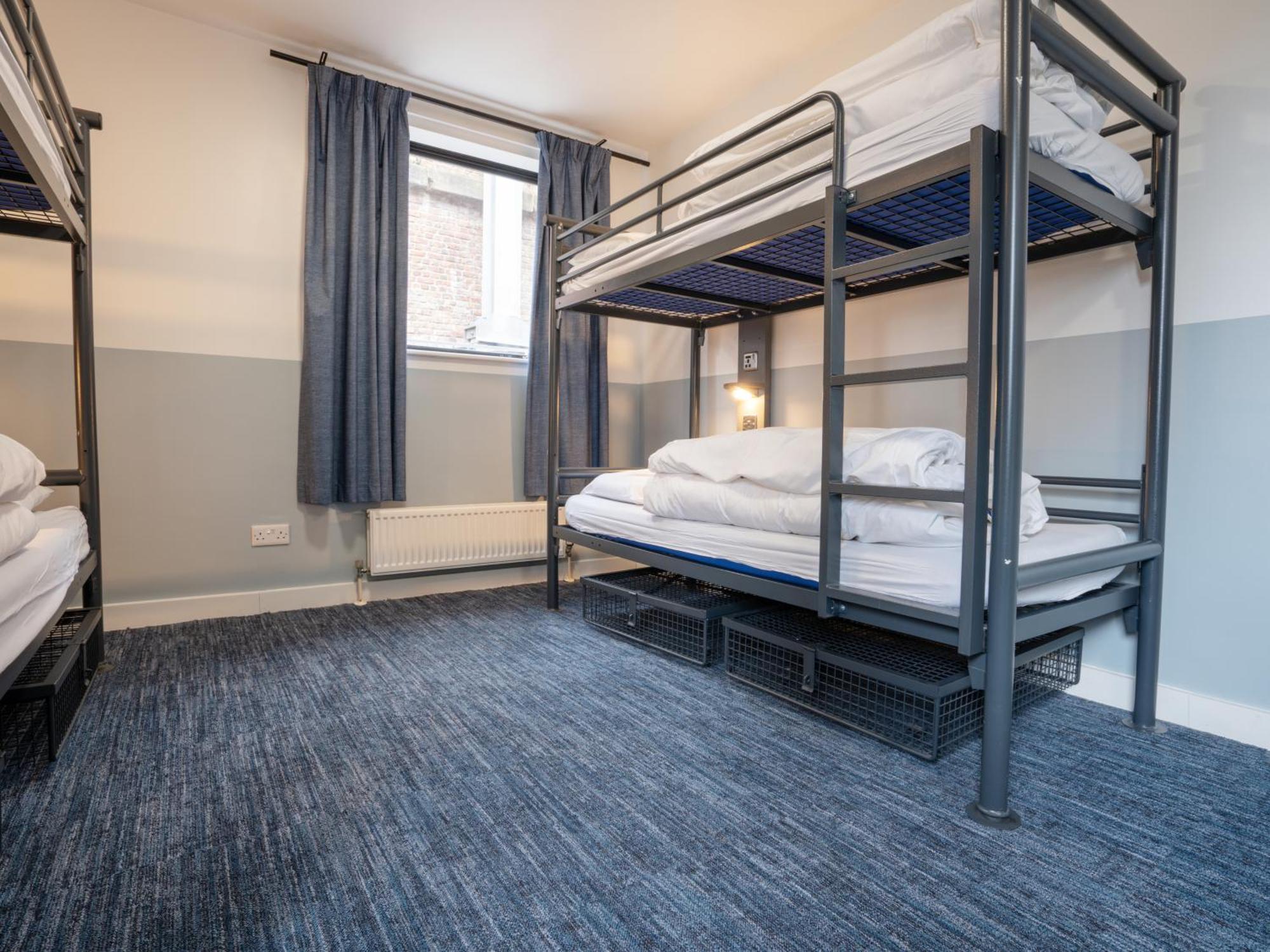 Bed in 4-Bed Female Dormitory Room,1666650132:JPEG