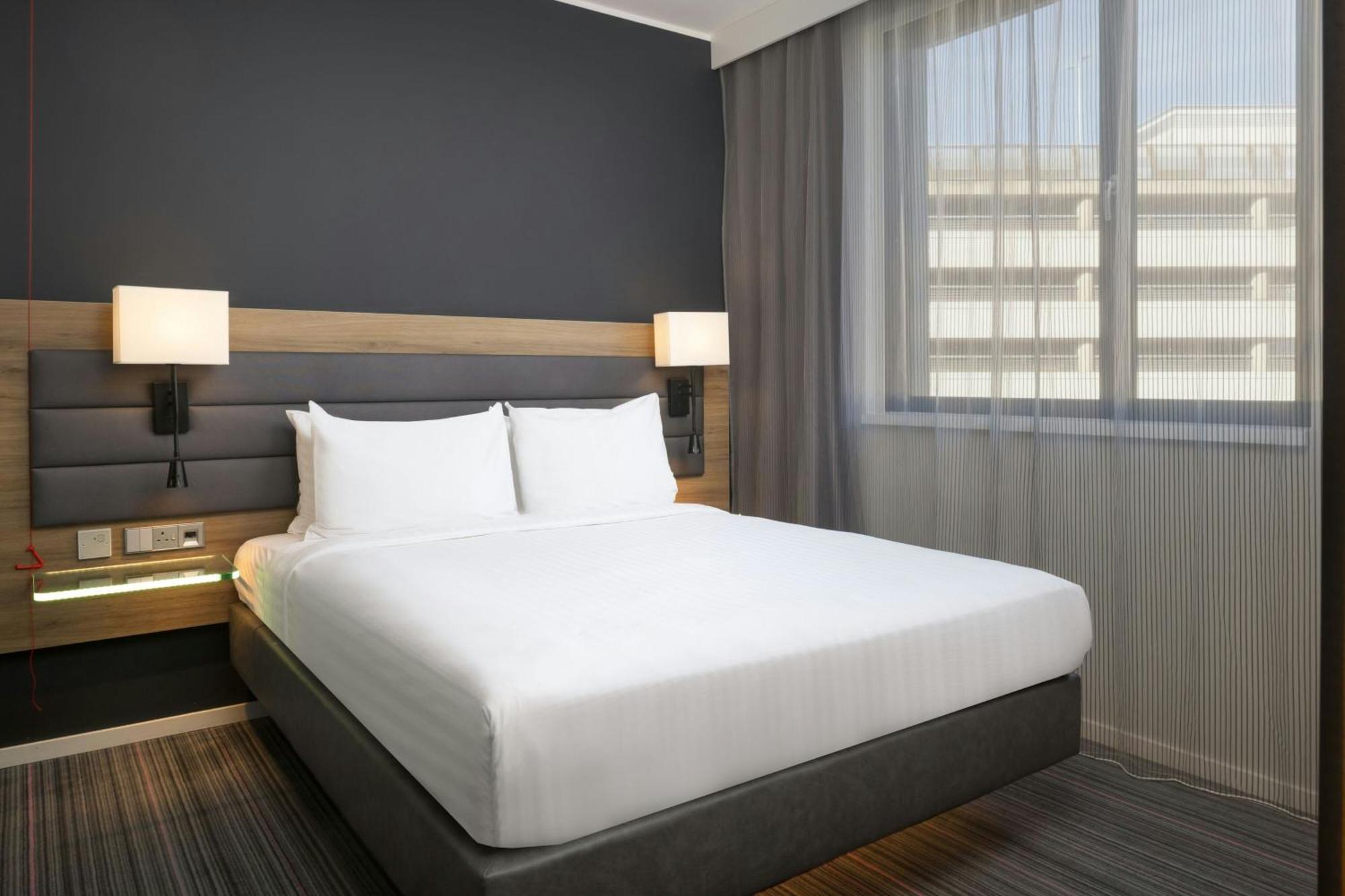 Moxy Upper Deck Queen Room