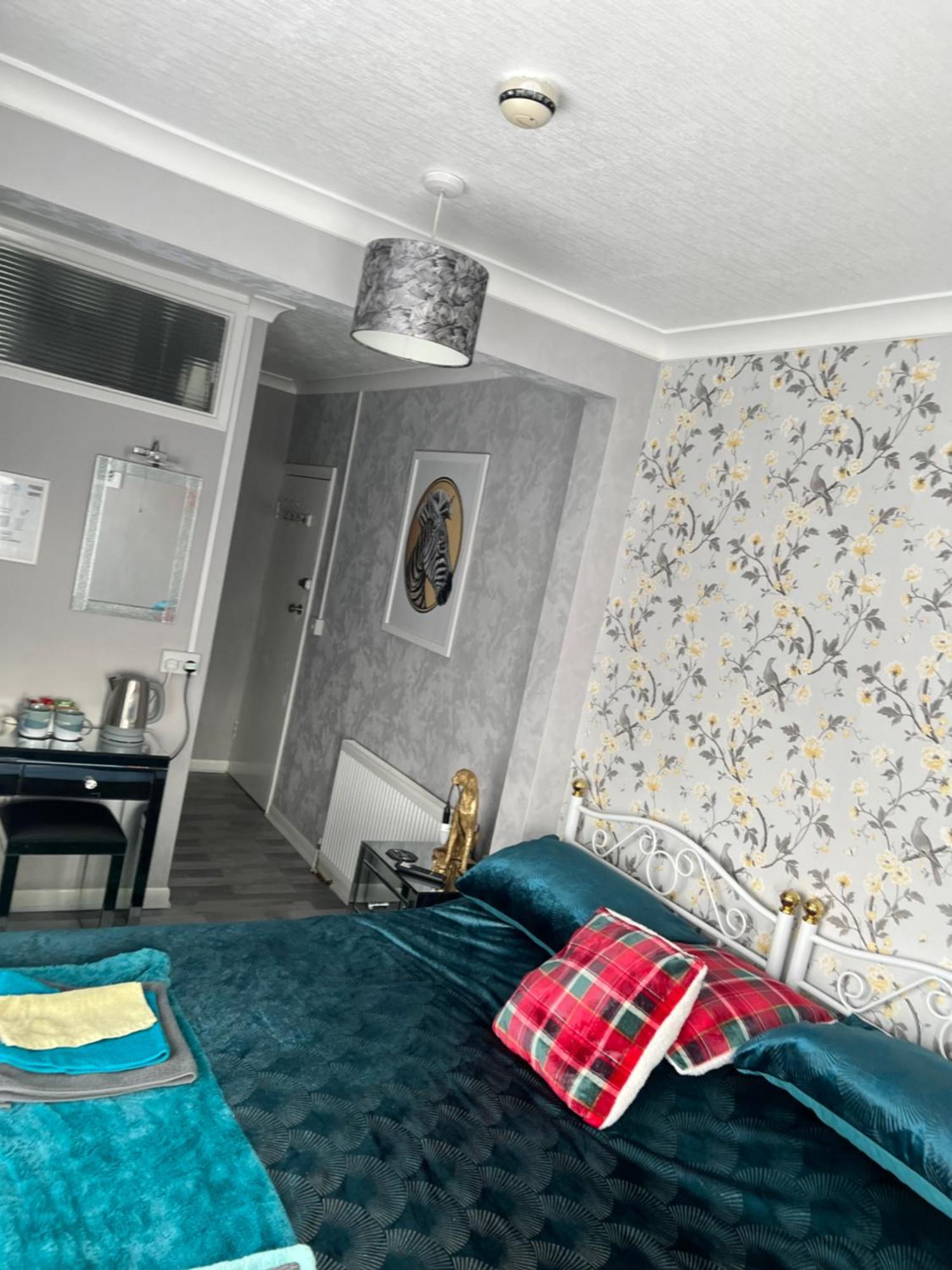 Double Room,1669018402:JPEG