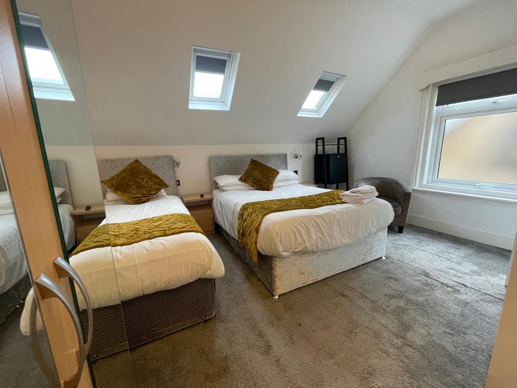 Standard Triple Room