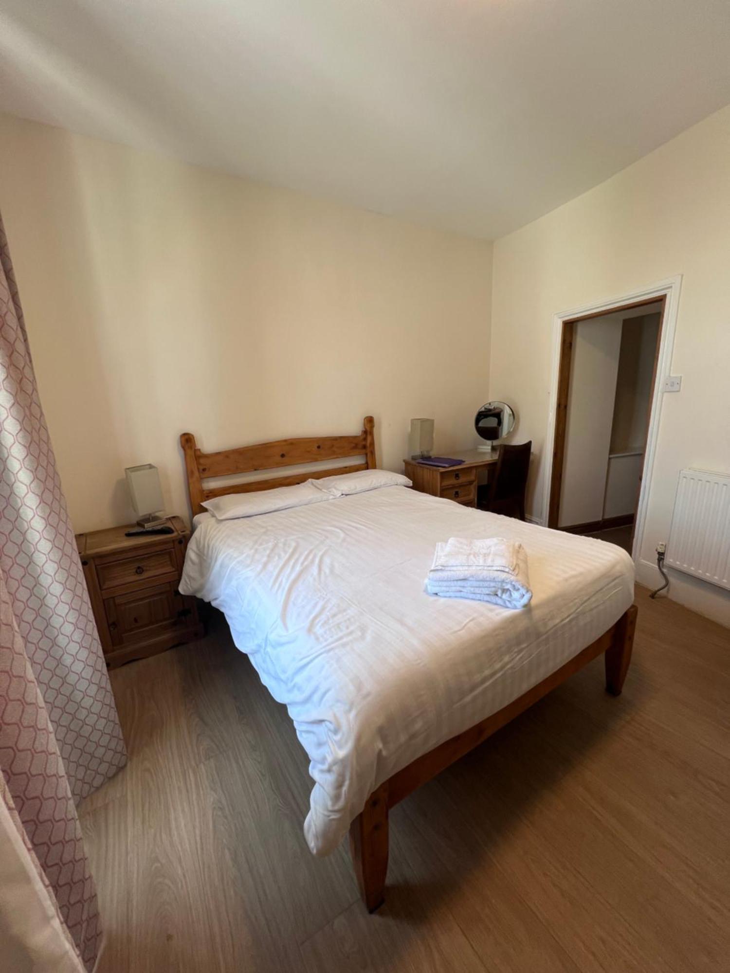 Small Double Room,1674709623:JPEG