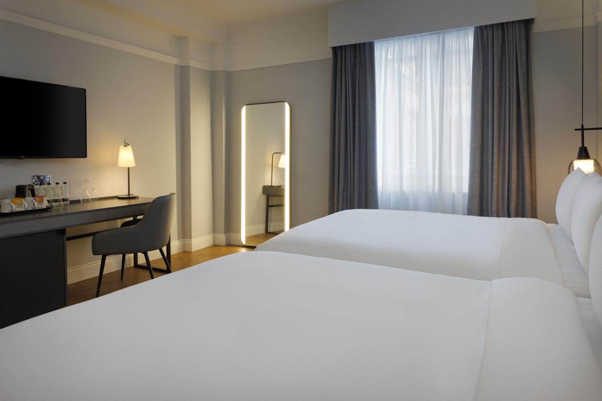 Deluxe Queen Room with Two Queen Beds